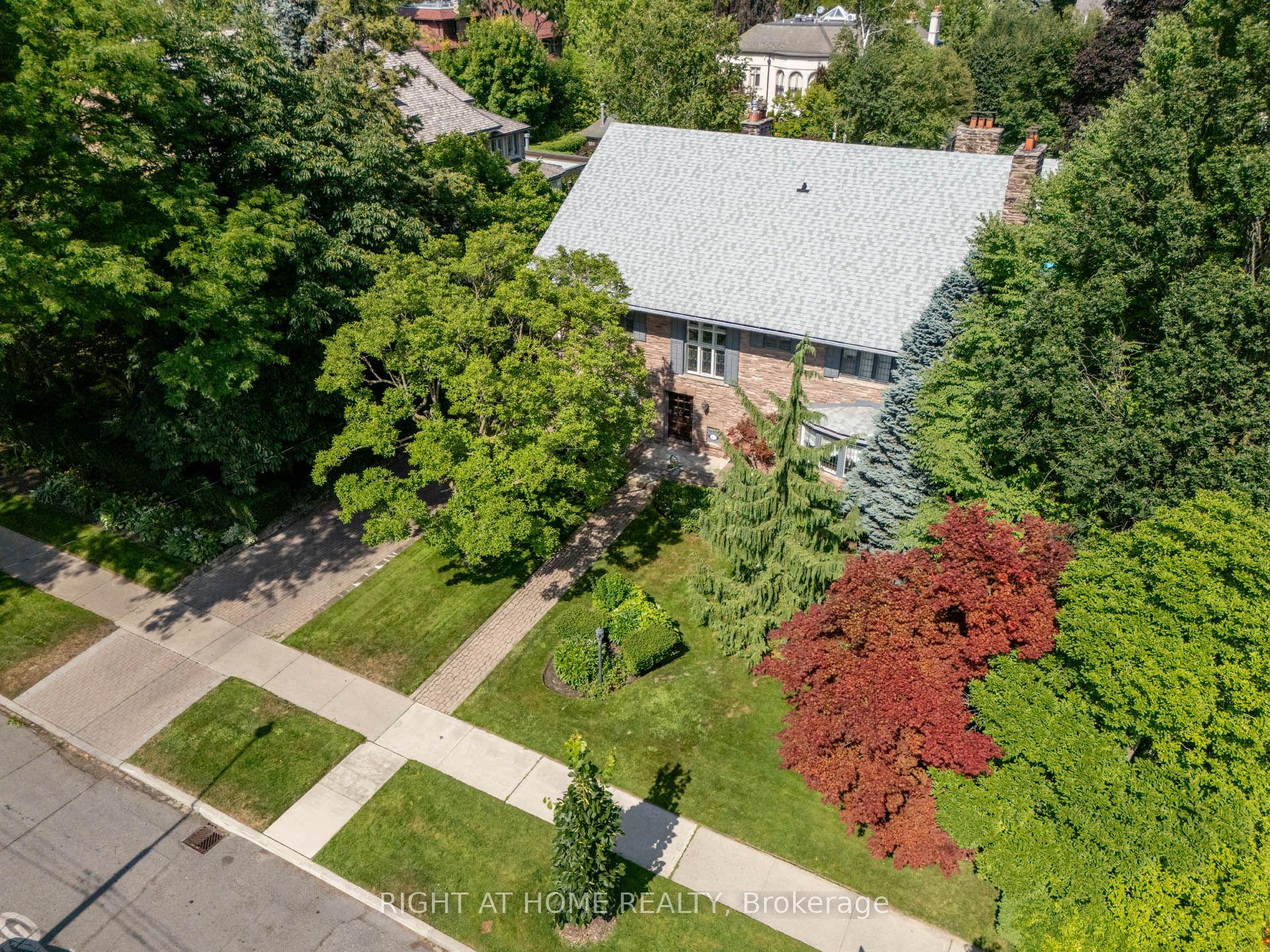 287 RUSSELL HILL Road