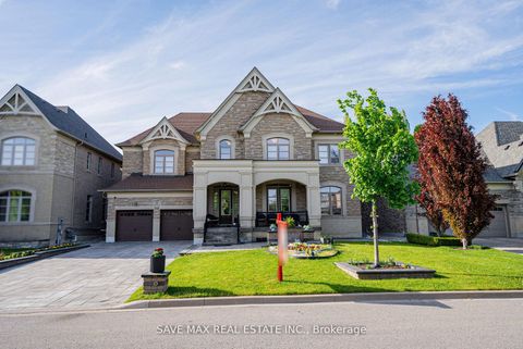 95 Sarracini Crescent Vaughan ON L4L 3S9