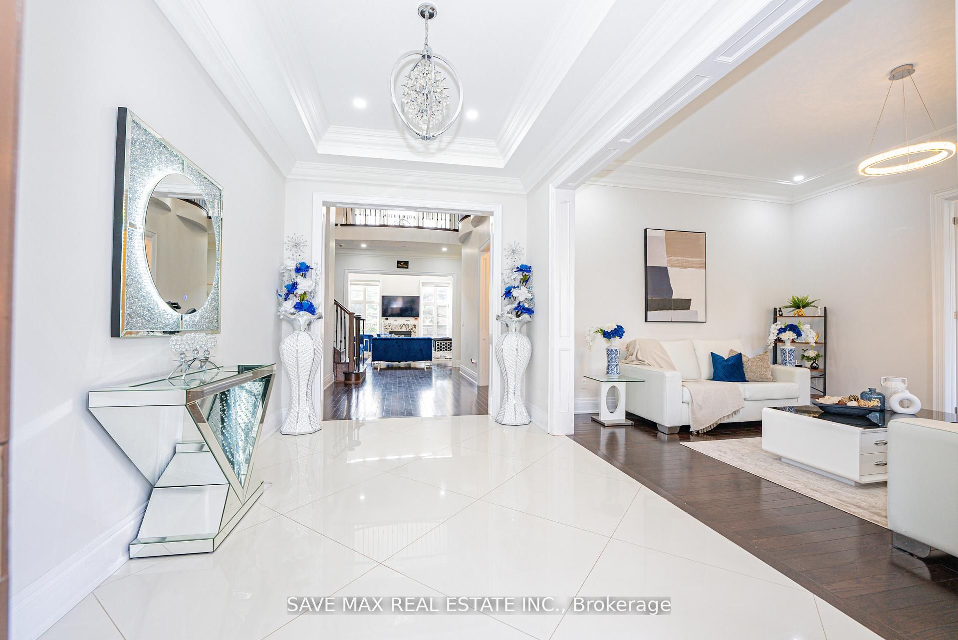 95 Sarracini Crescent