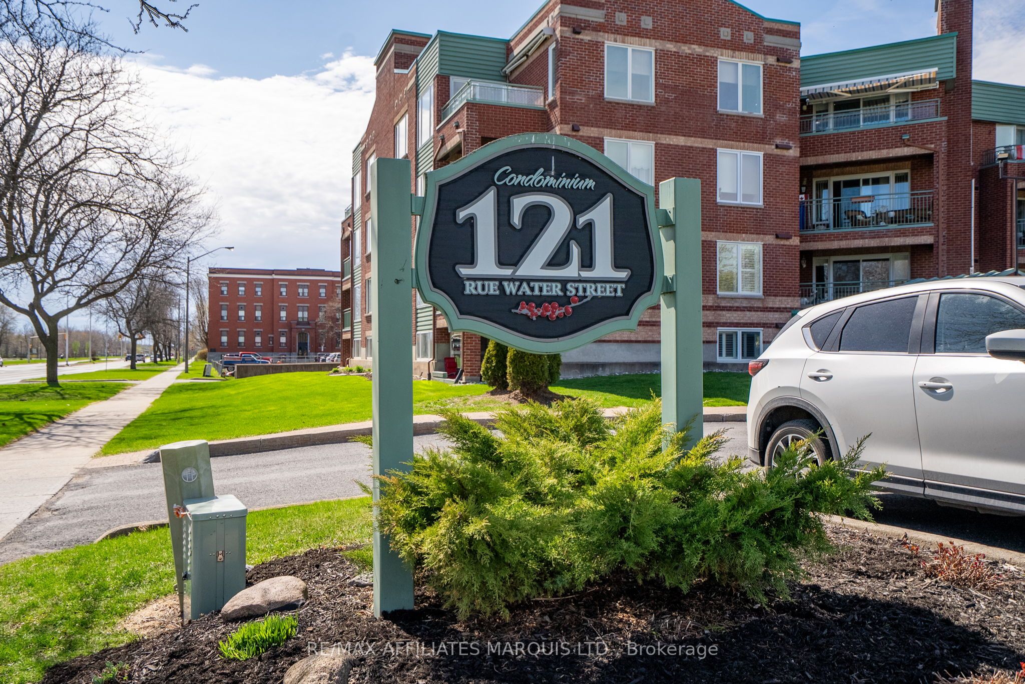 121 Water Street W 408