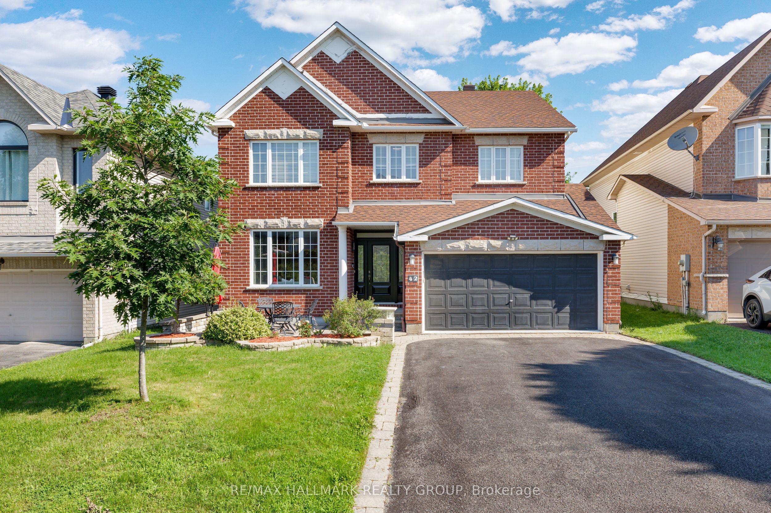 42 Glenrill Place S