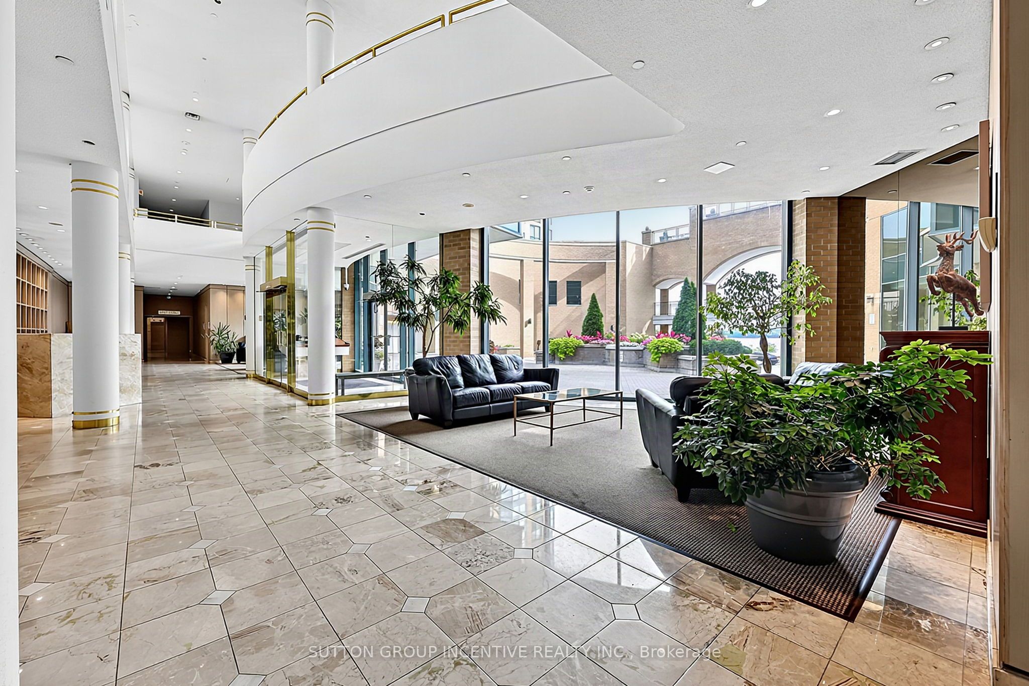 140 Dunlop Street E 304