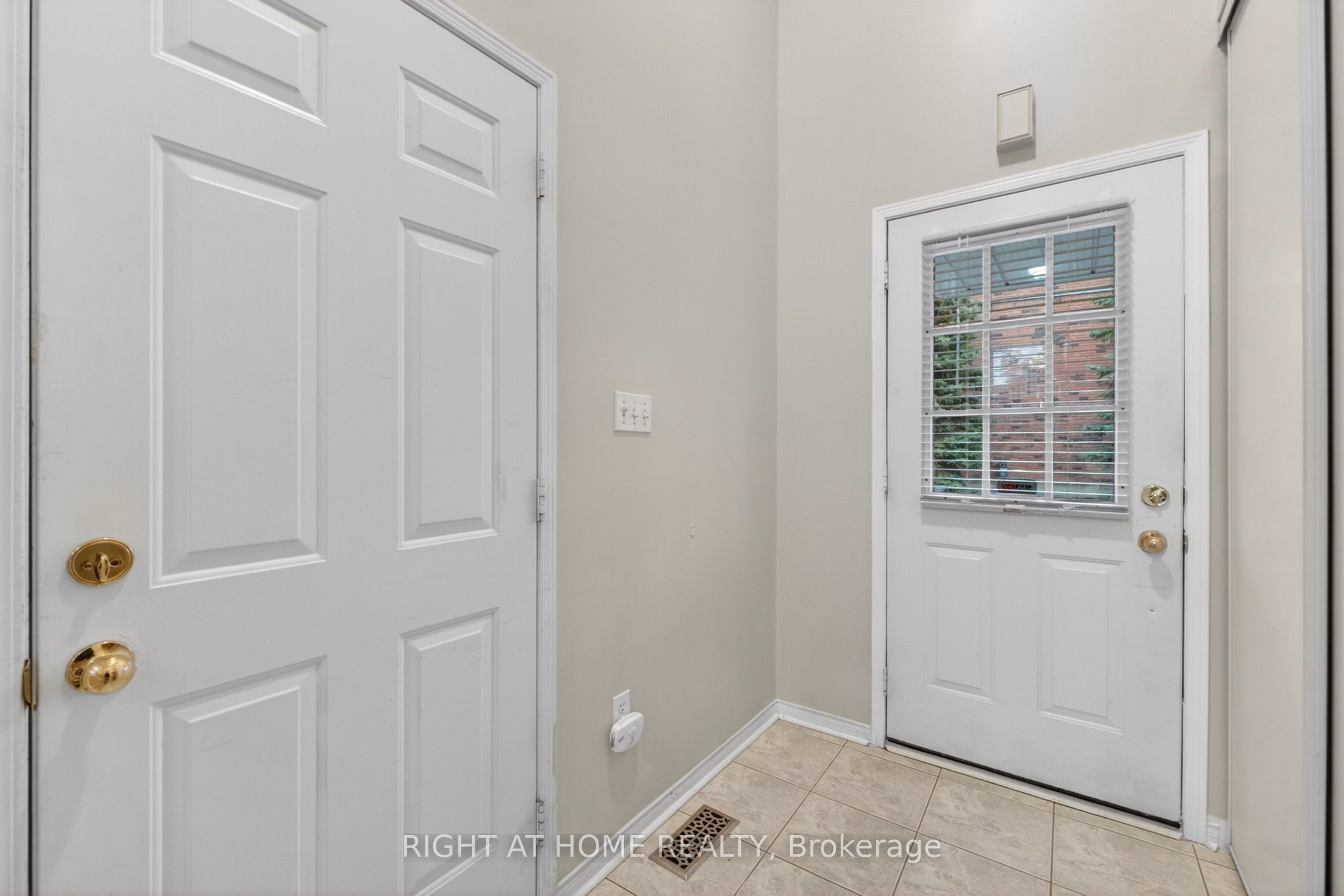 1480 Britannia Road W 24