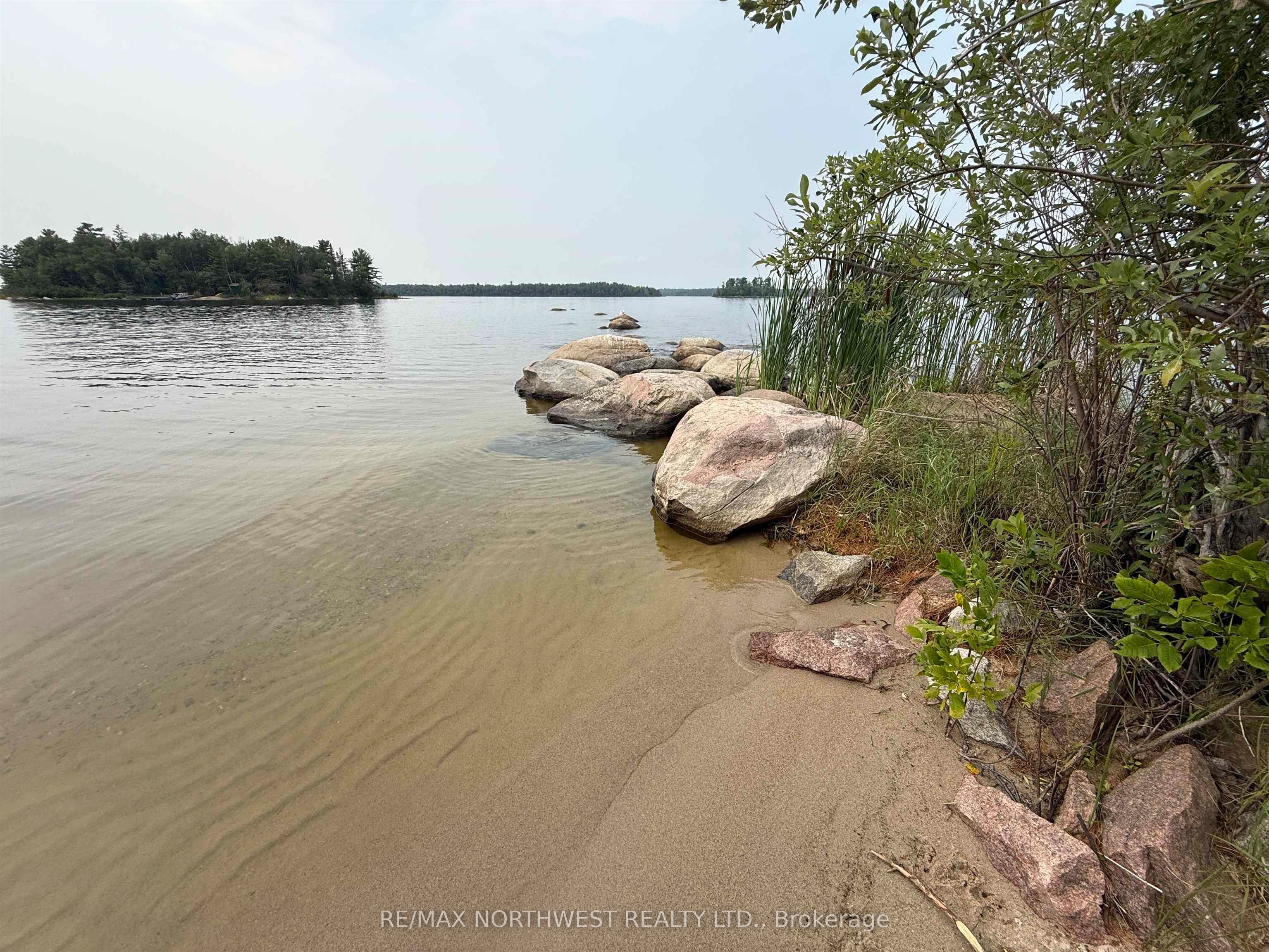 LOT 1 Queer Island