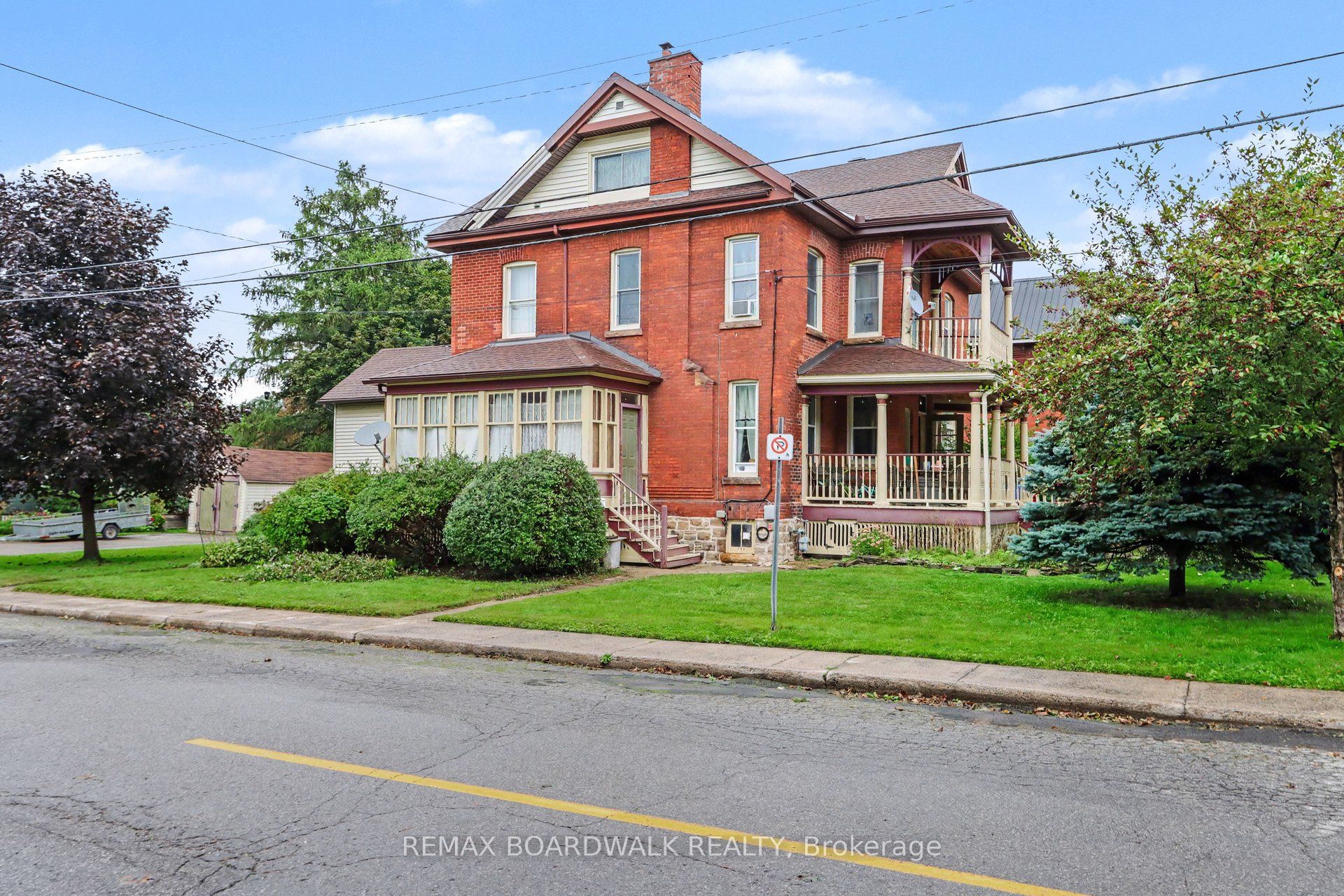 10 Glen Avenue