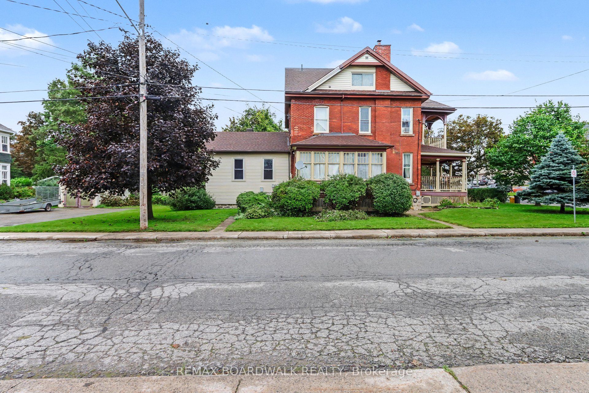 10 Glen Avenue