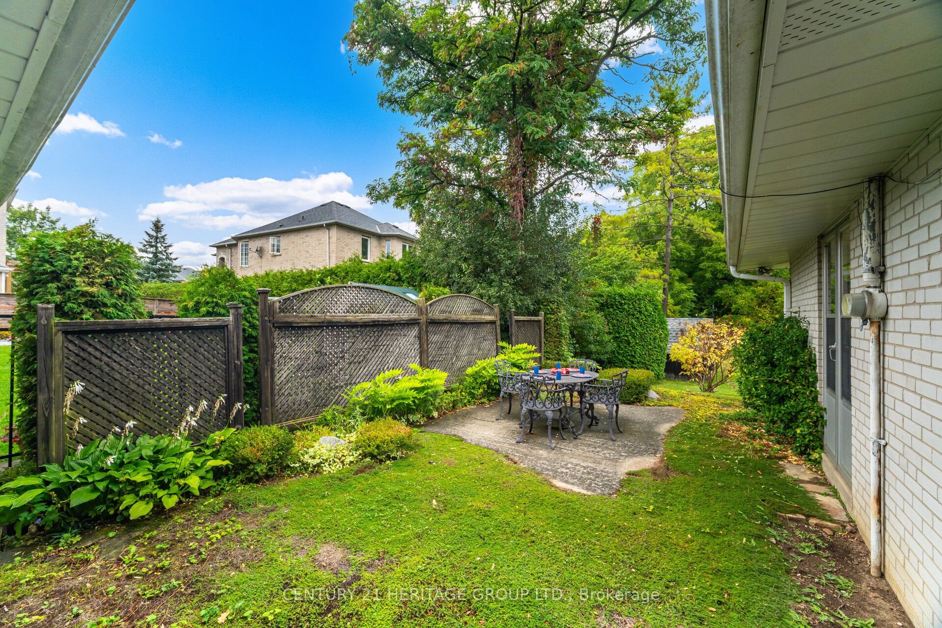 22 Poplar Drive