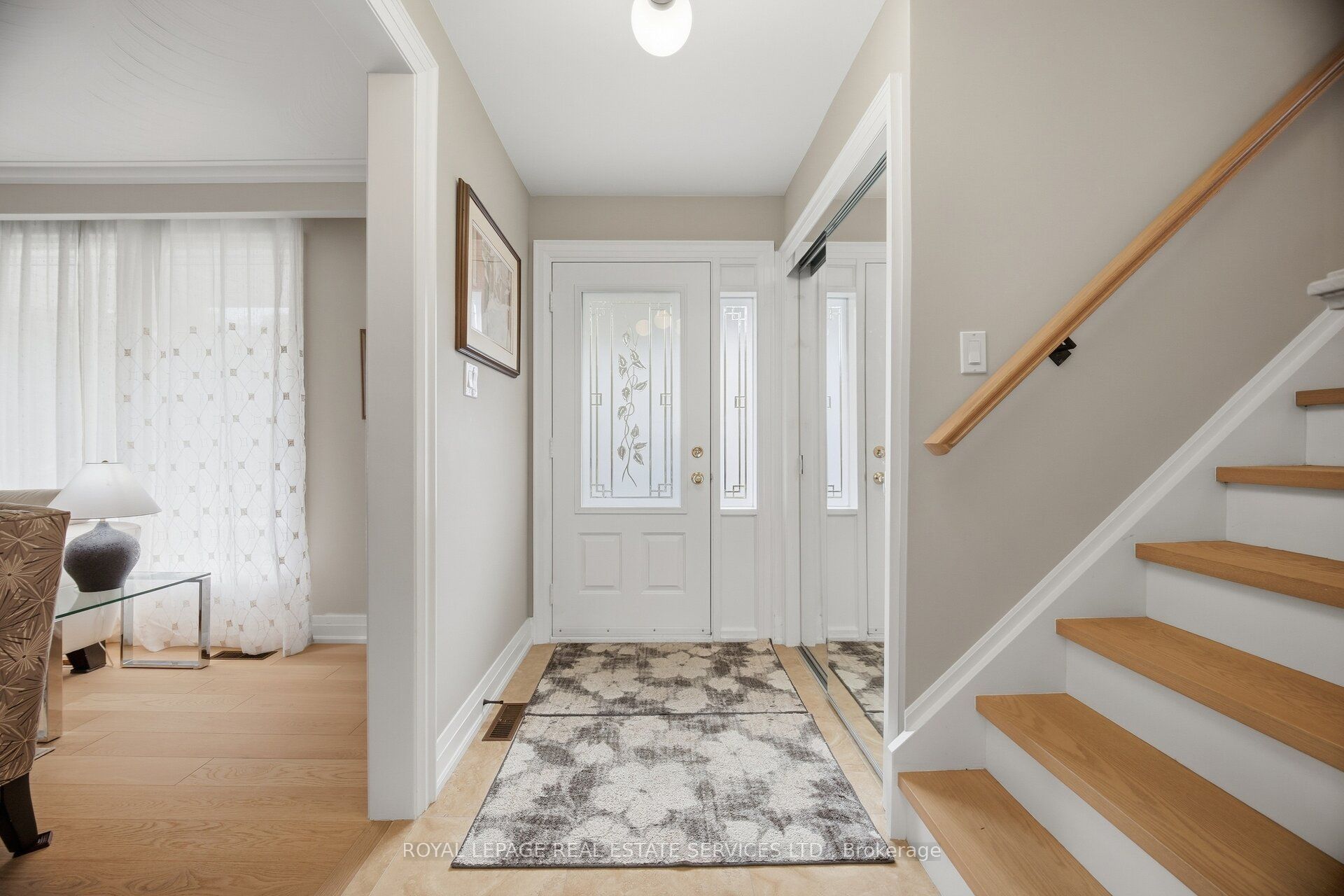 726 Netherton Crescent