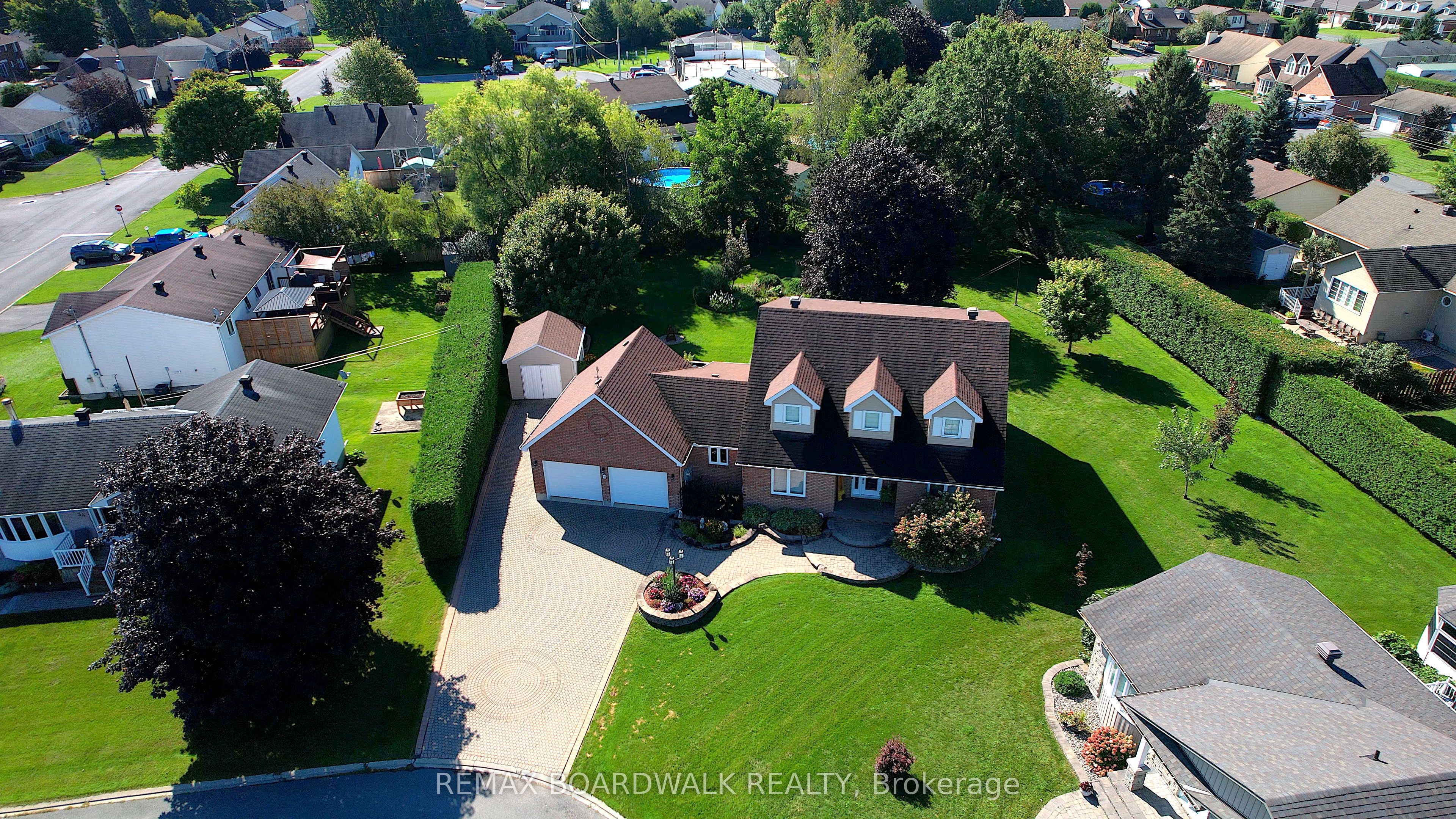 32 Faucher Boulevard