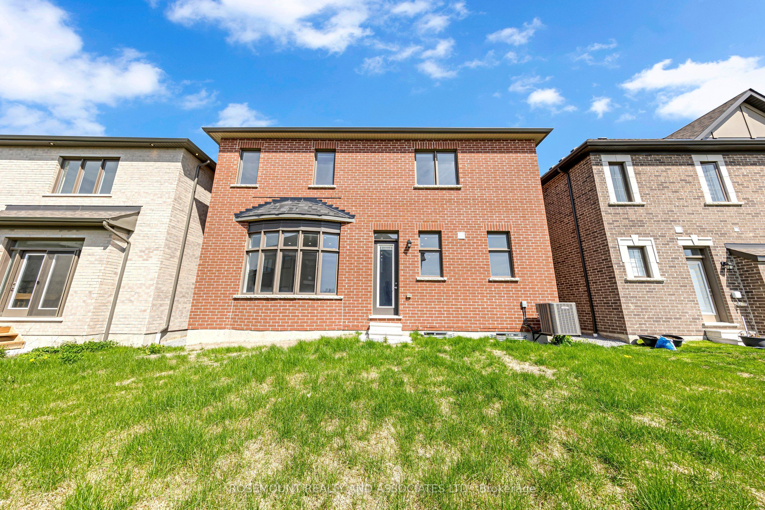 1423 Swallowtail Lane