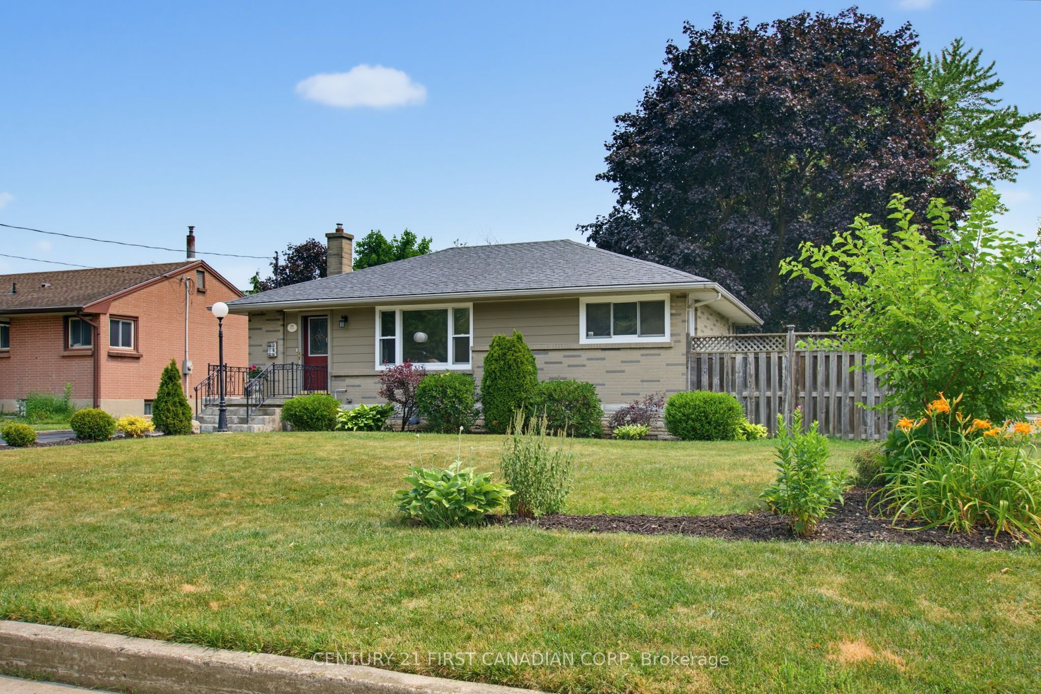 216 Winnipeg Street