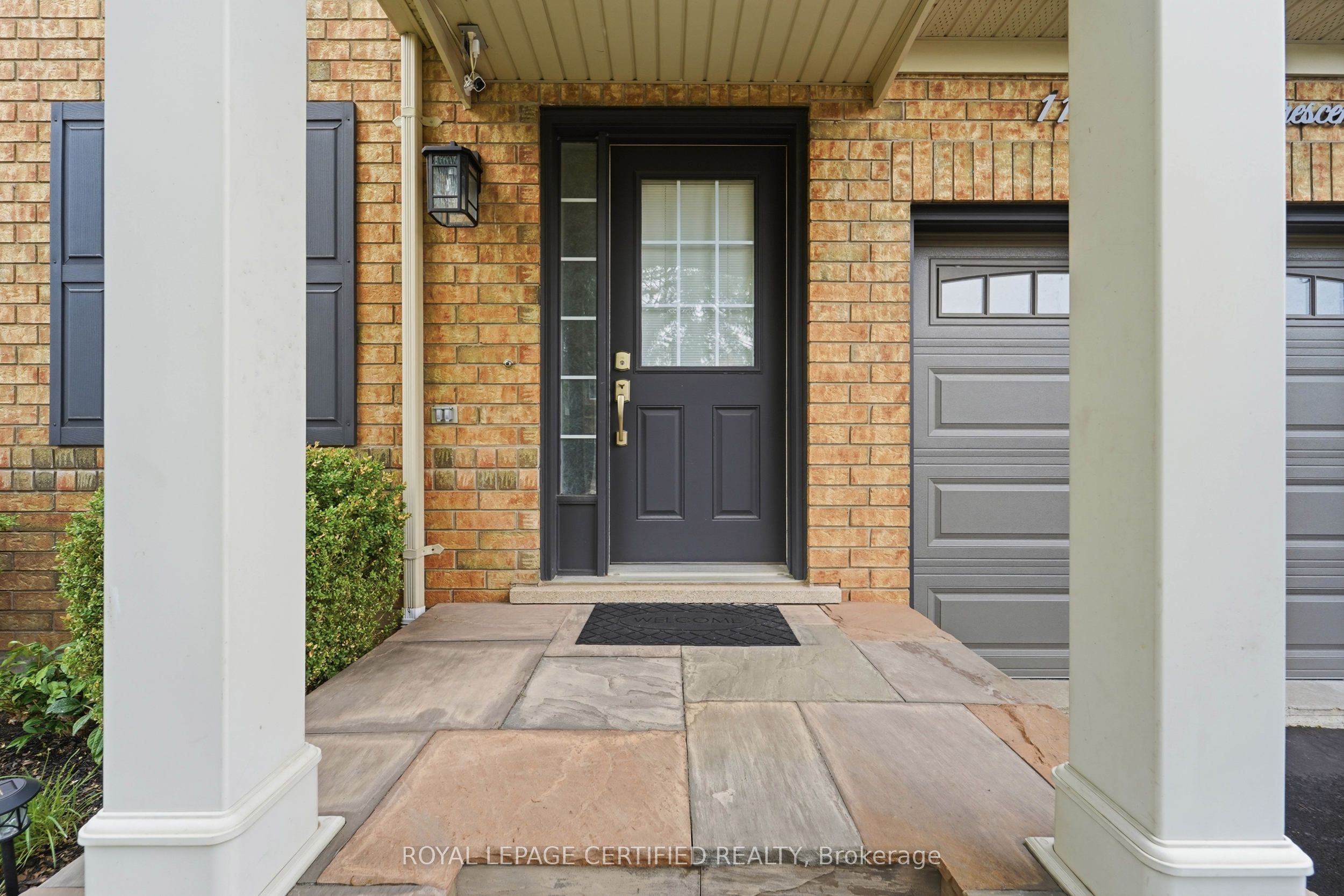 1149 Barr Crescent