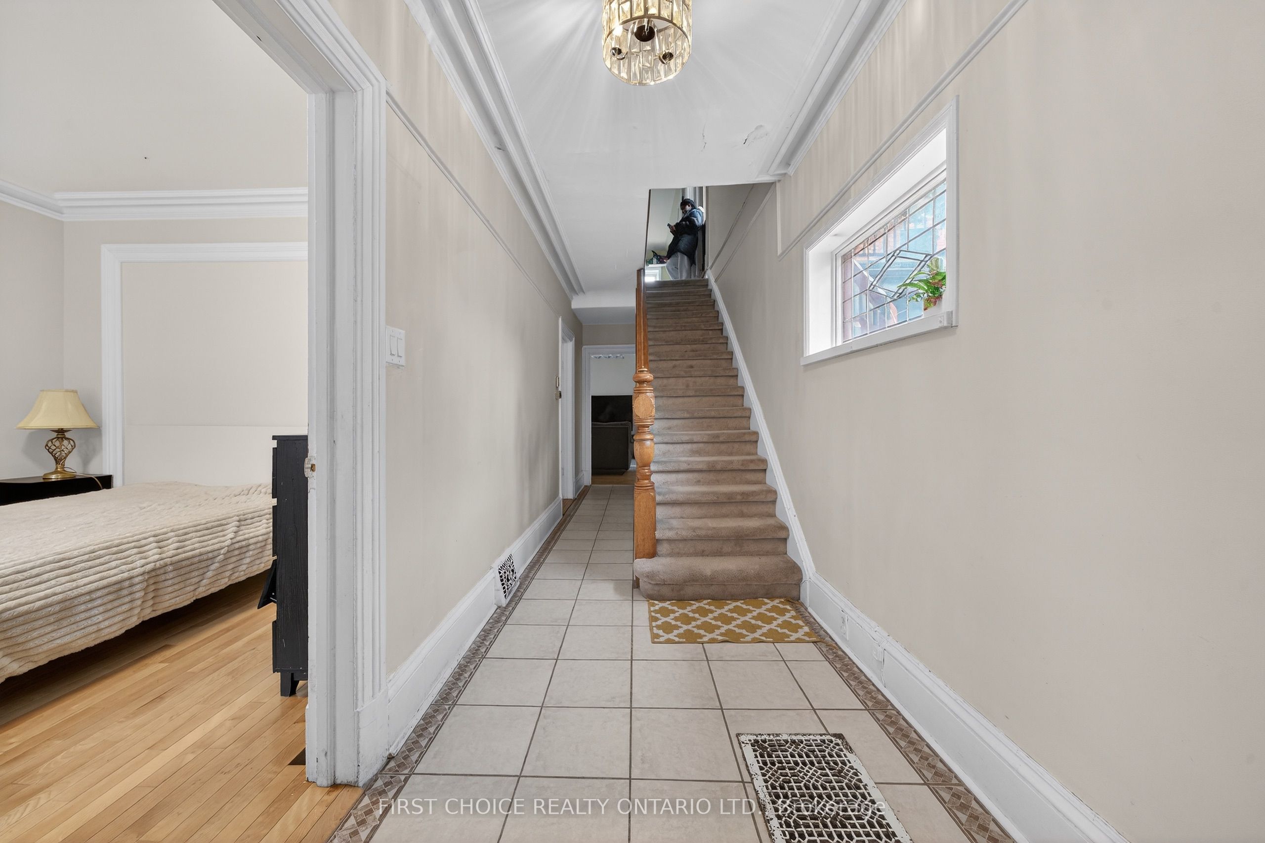 34 Gilmour Street