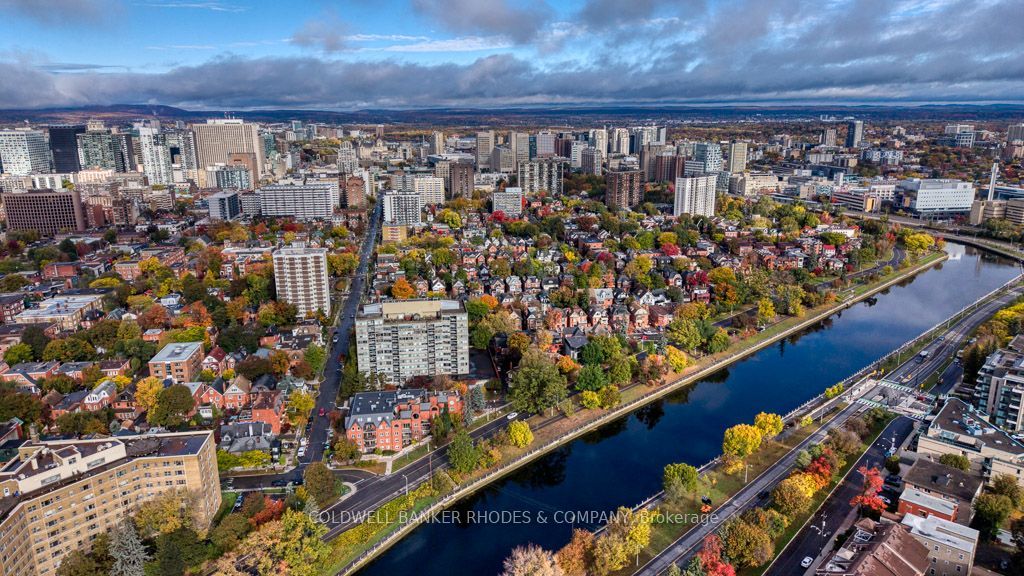60 Mcleod Street 405