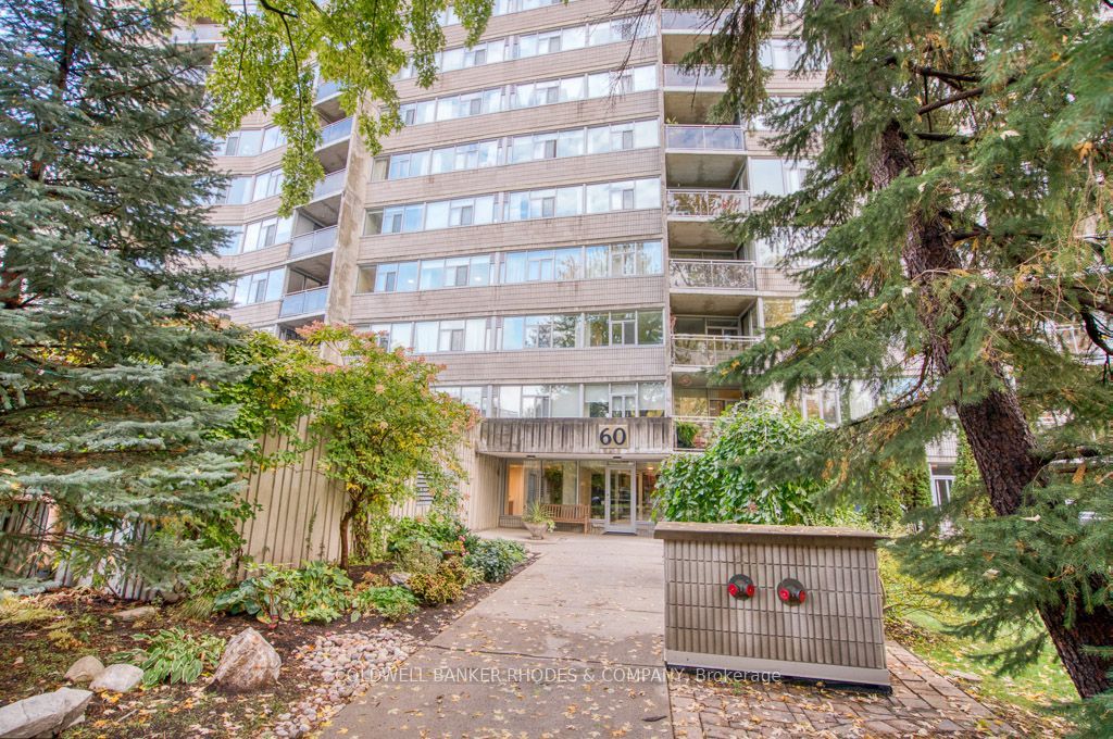 60 Mcleod Street 405