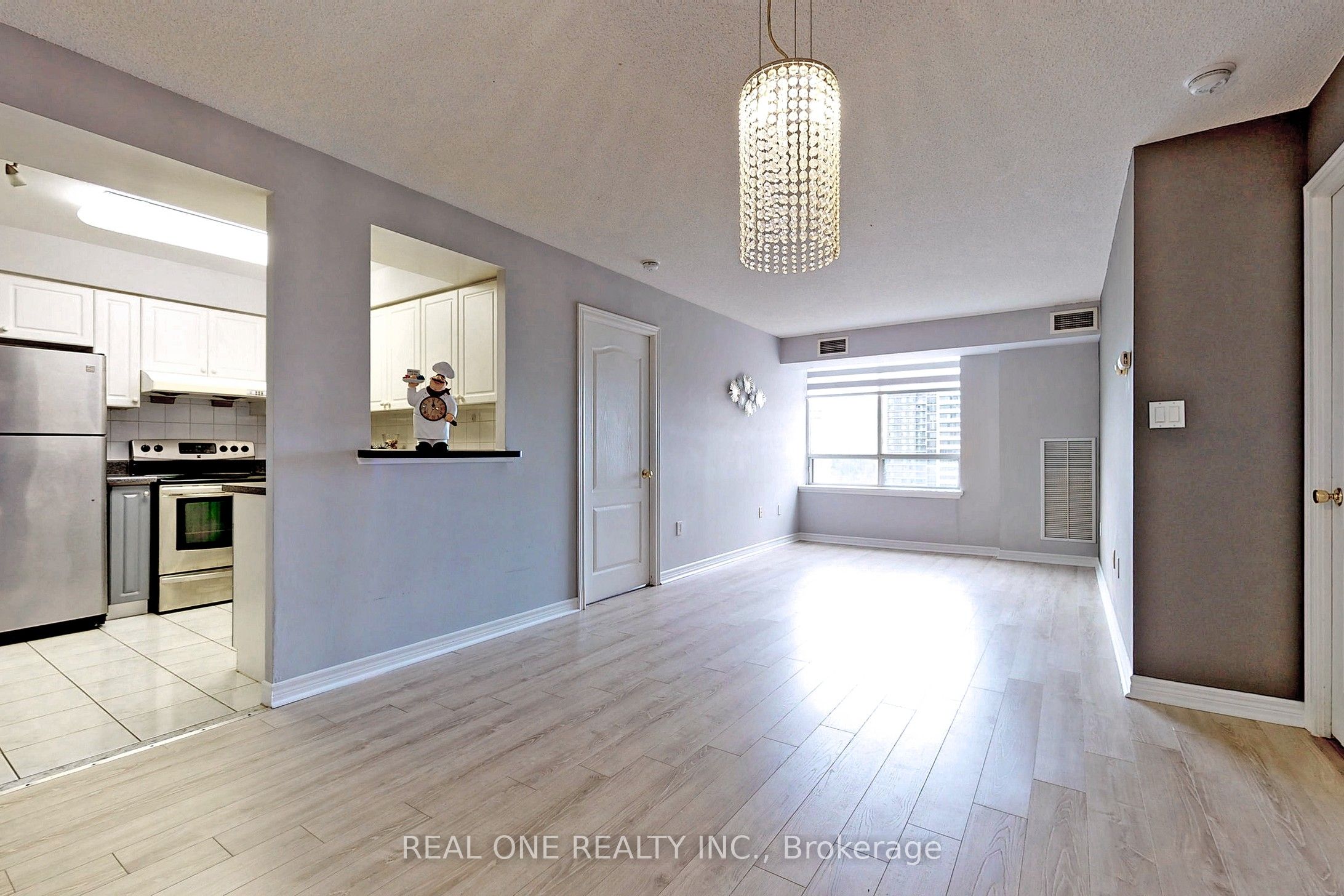 88 Grandview Way 1203