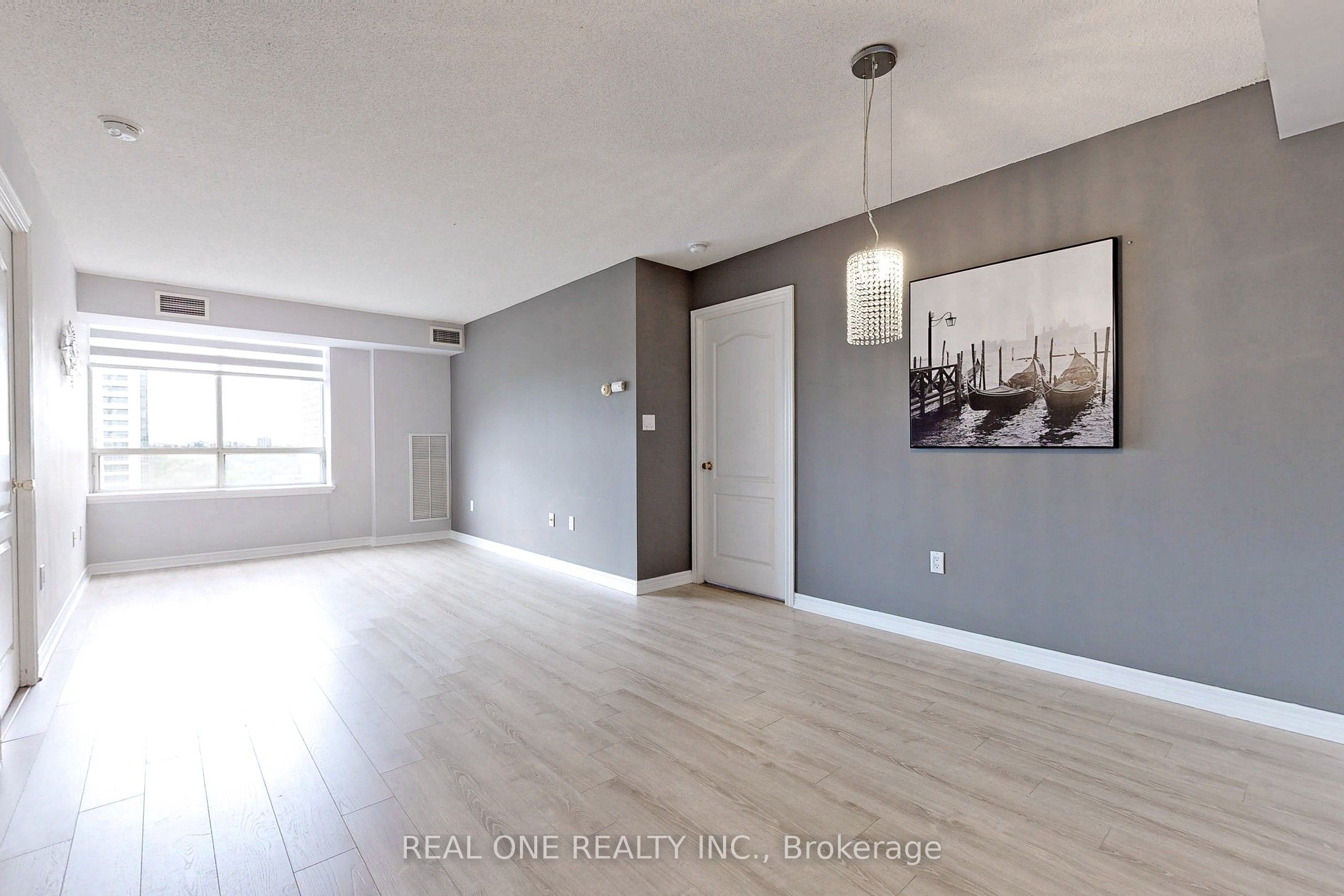 88 Grandview Way 1203
