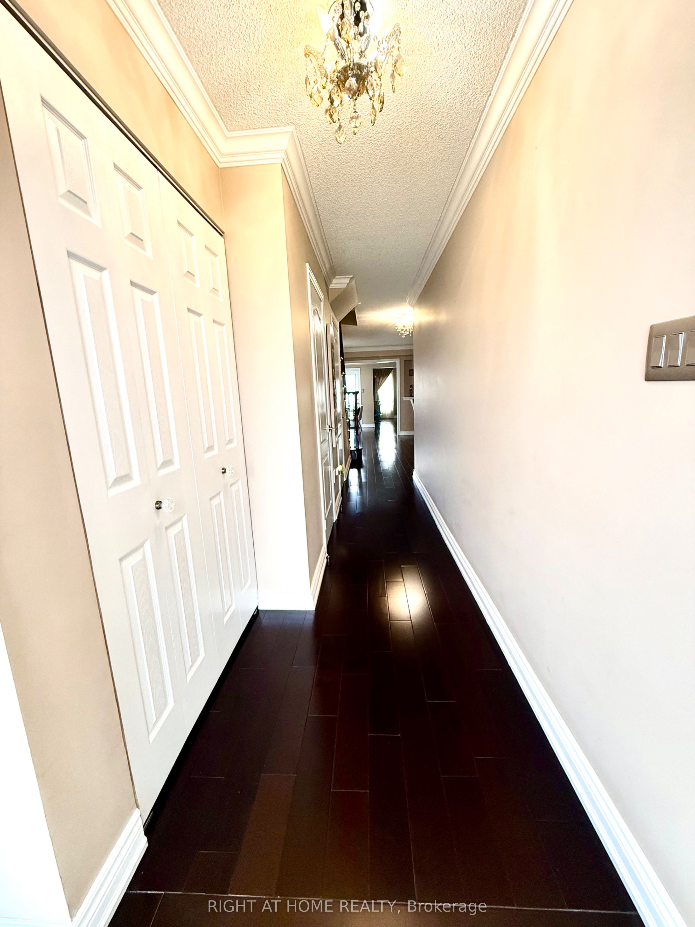 129 Four Seasons Crescent