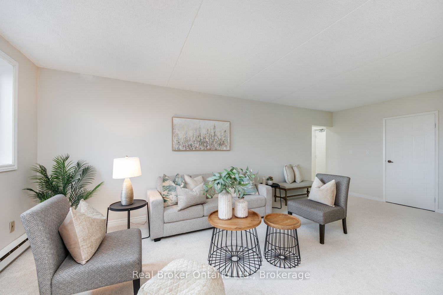144 Queen Street 504