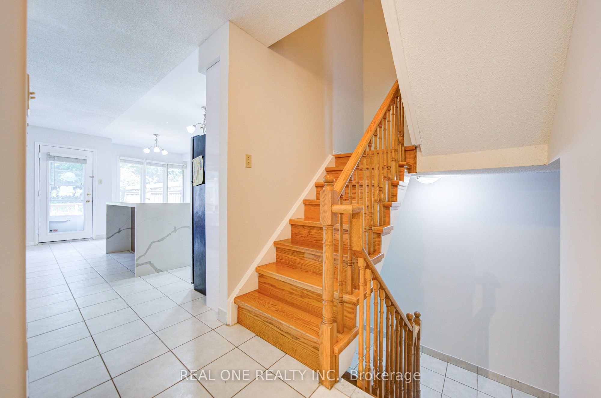 2593 Addingham Crescent
