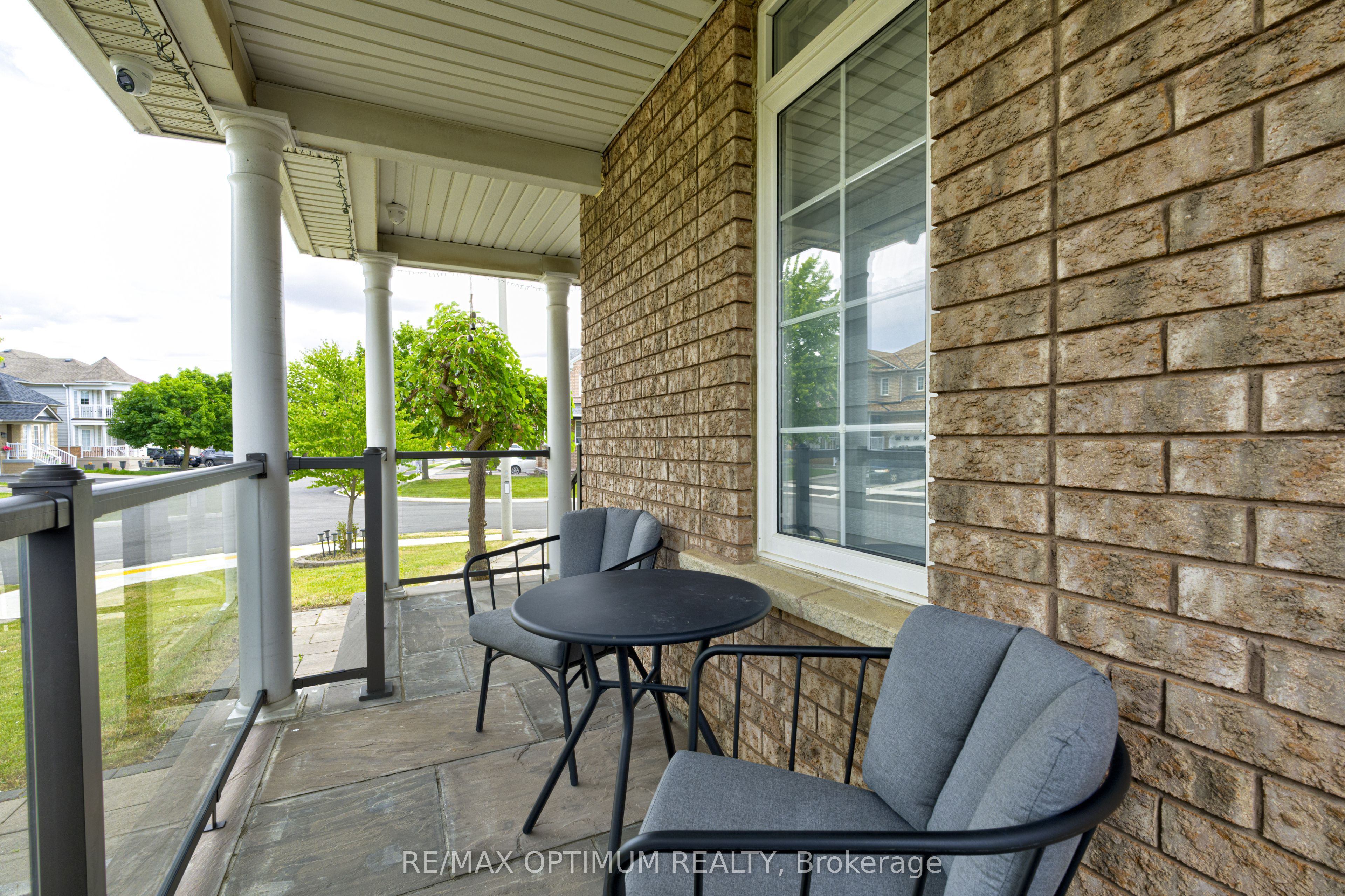 54 Bramoak Crescent