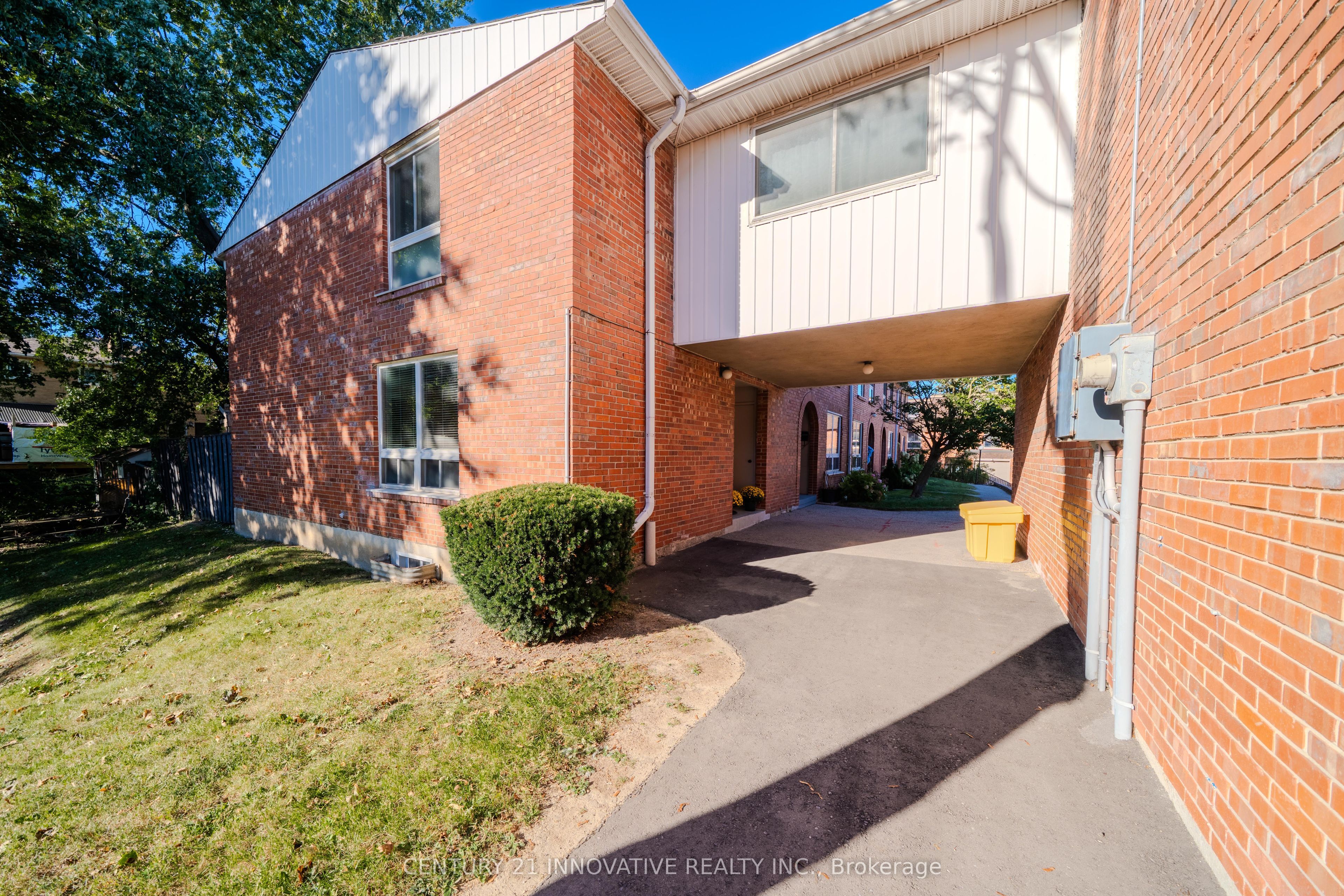 2395 Bromsgrove Road S 21