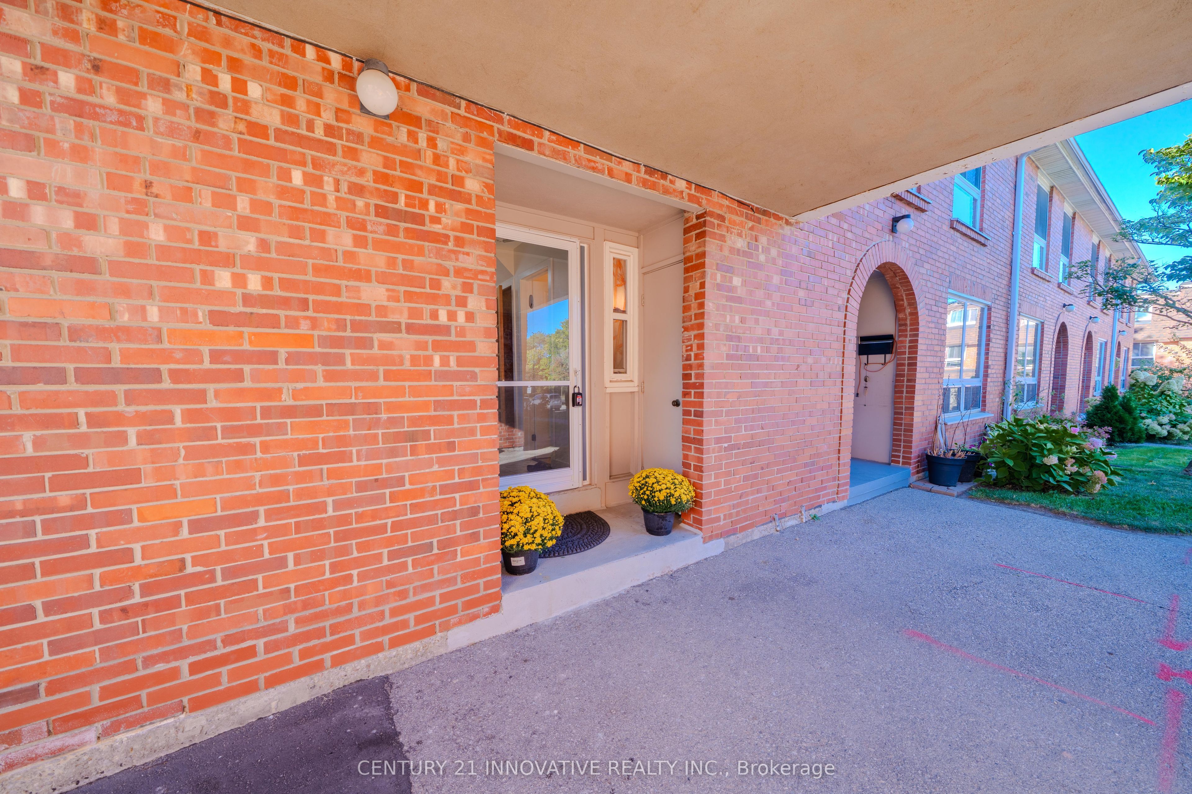 2395 Bromsgrove Road S 21