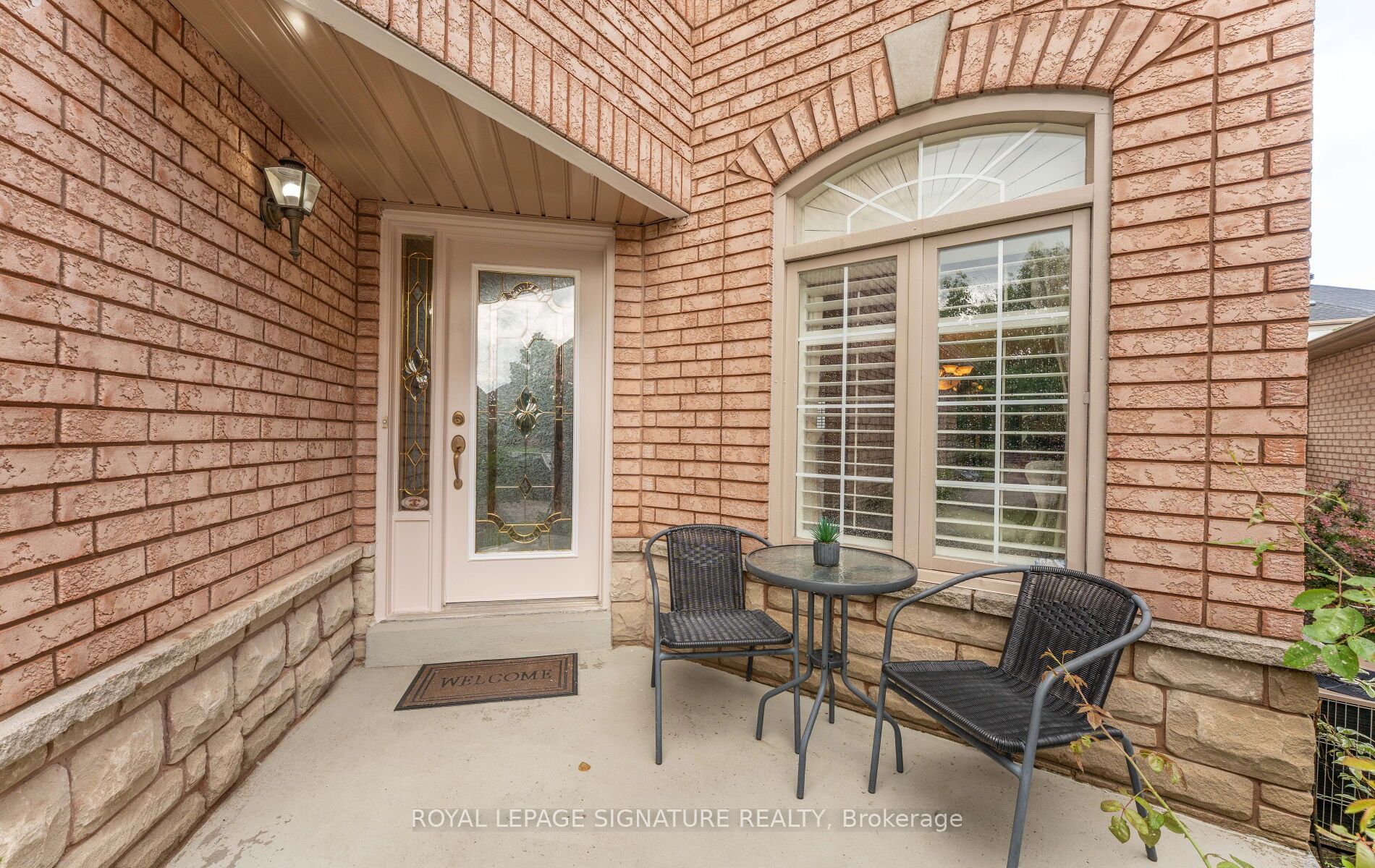 3252 Laburnum Crescent