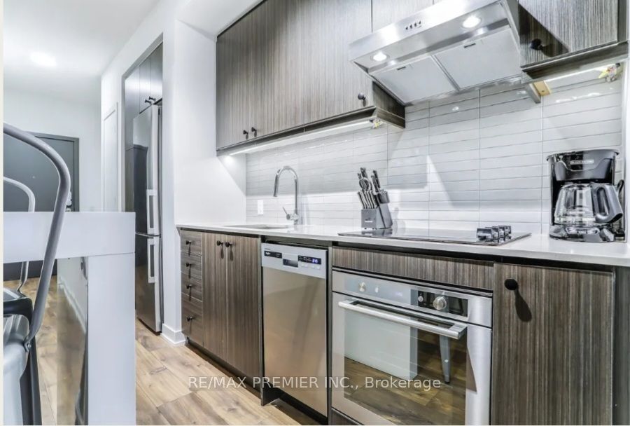 9 Tecumseth Street 406