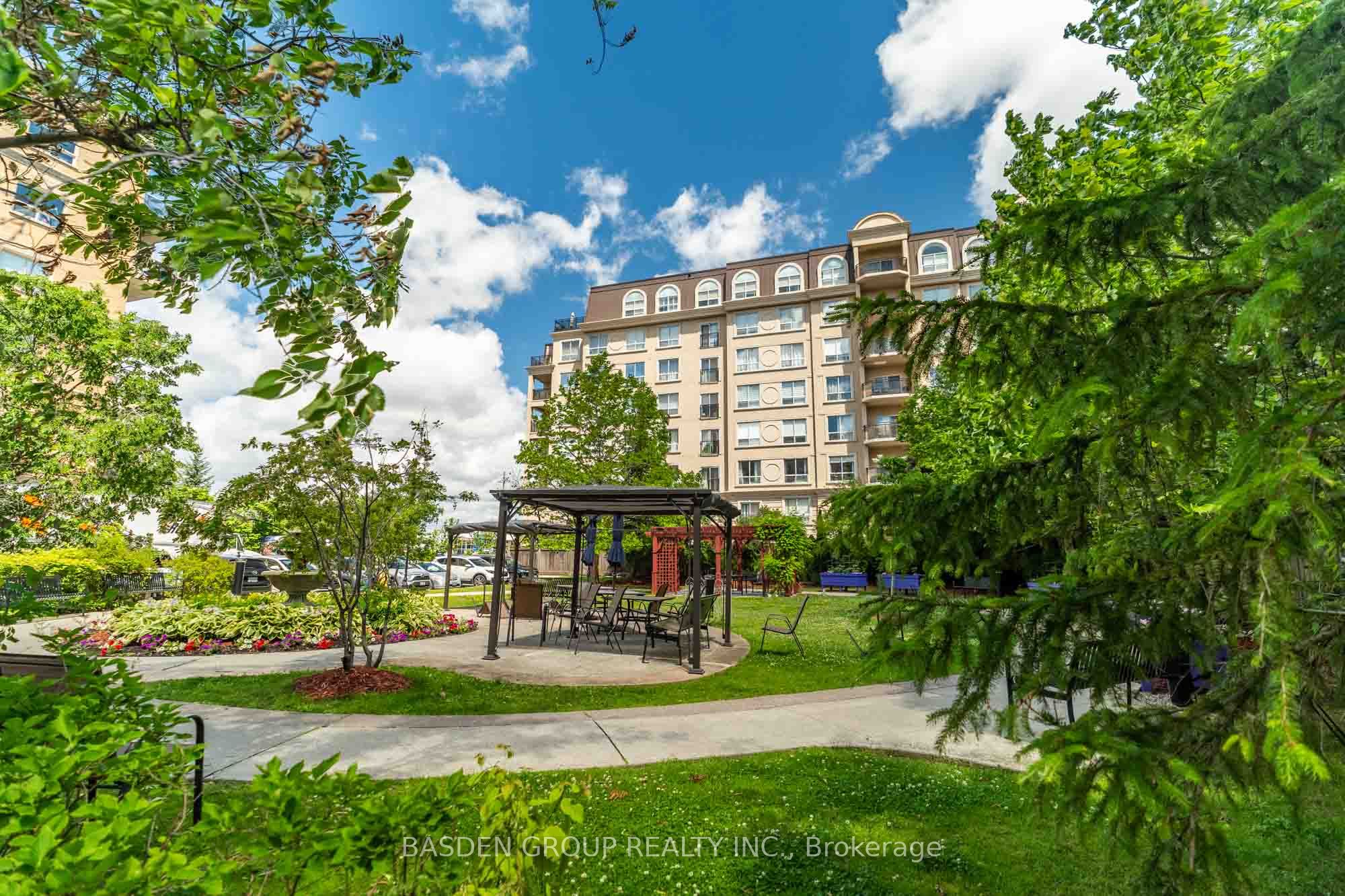 1 Maison Parc Court 309