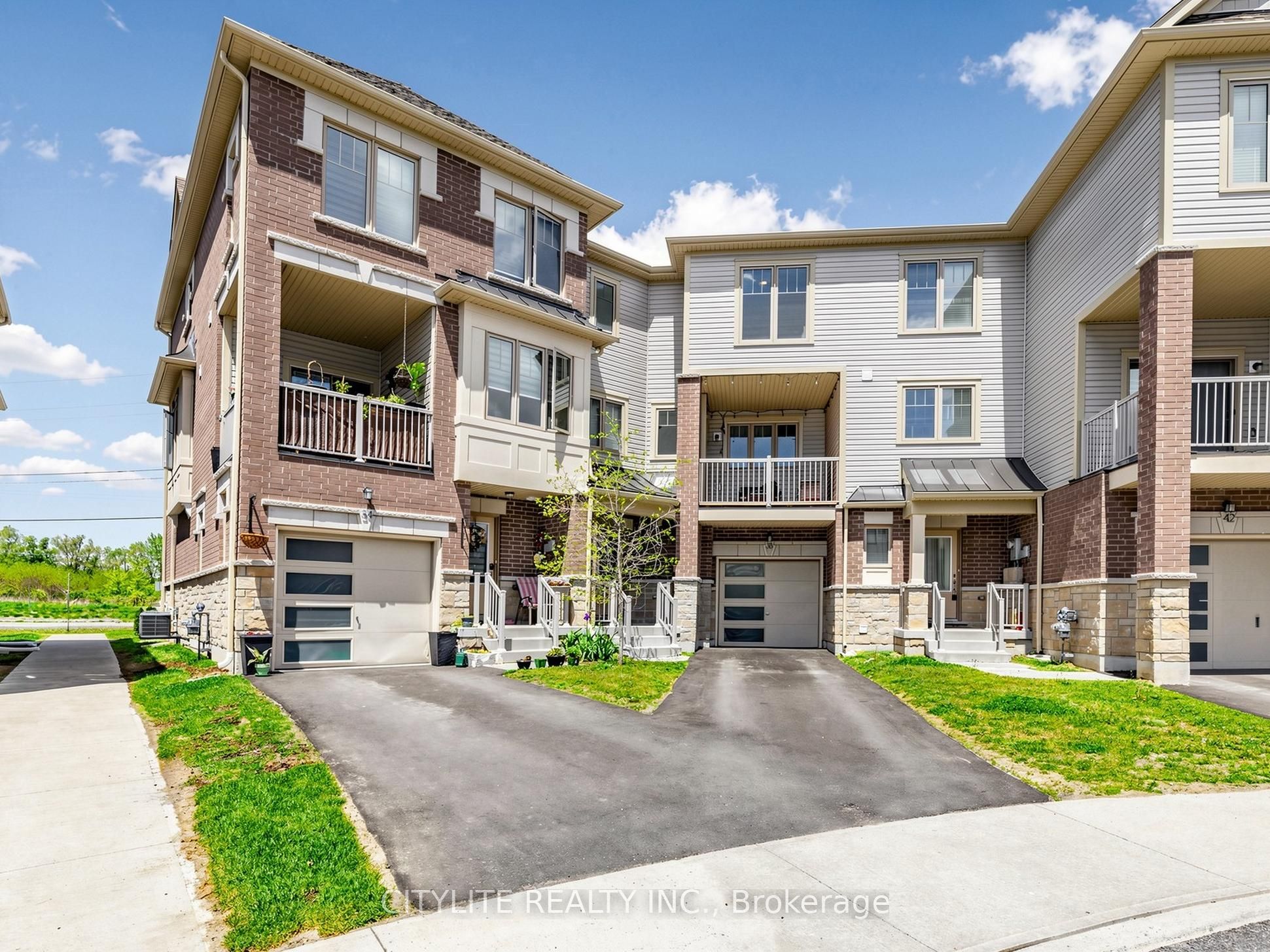 38 Ambereen Place