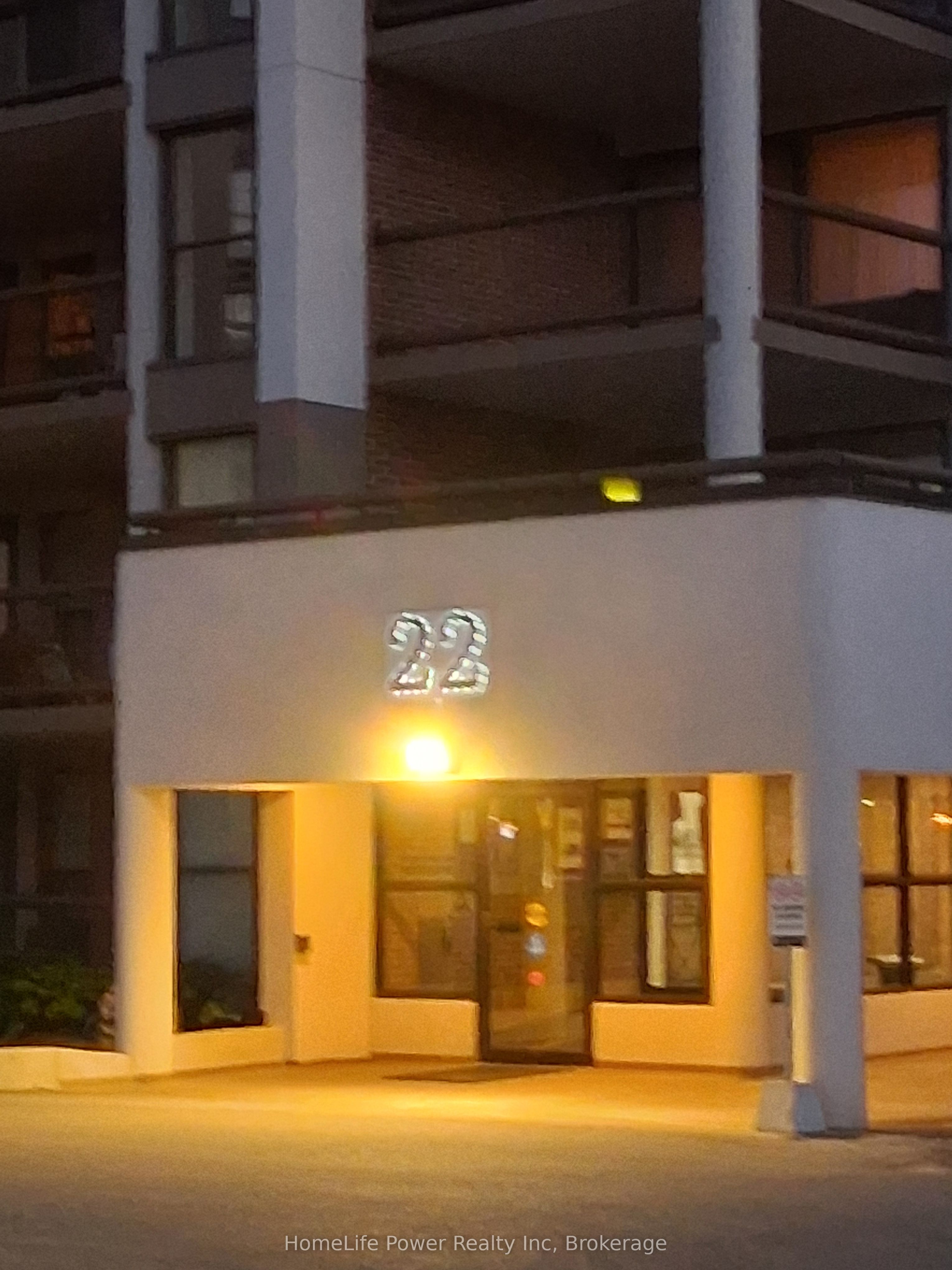 22 Marilyn Drive 402