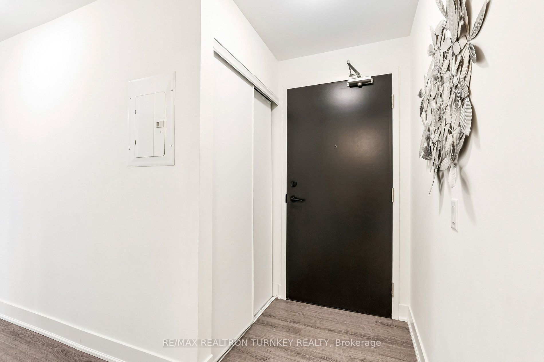 185 Deerfield Road N 311