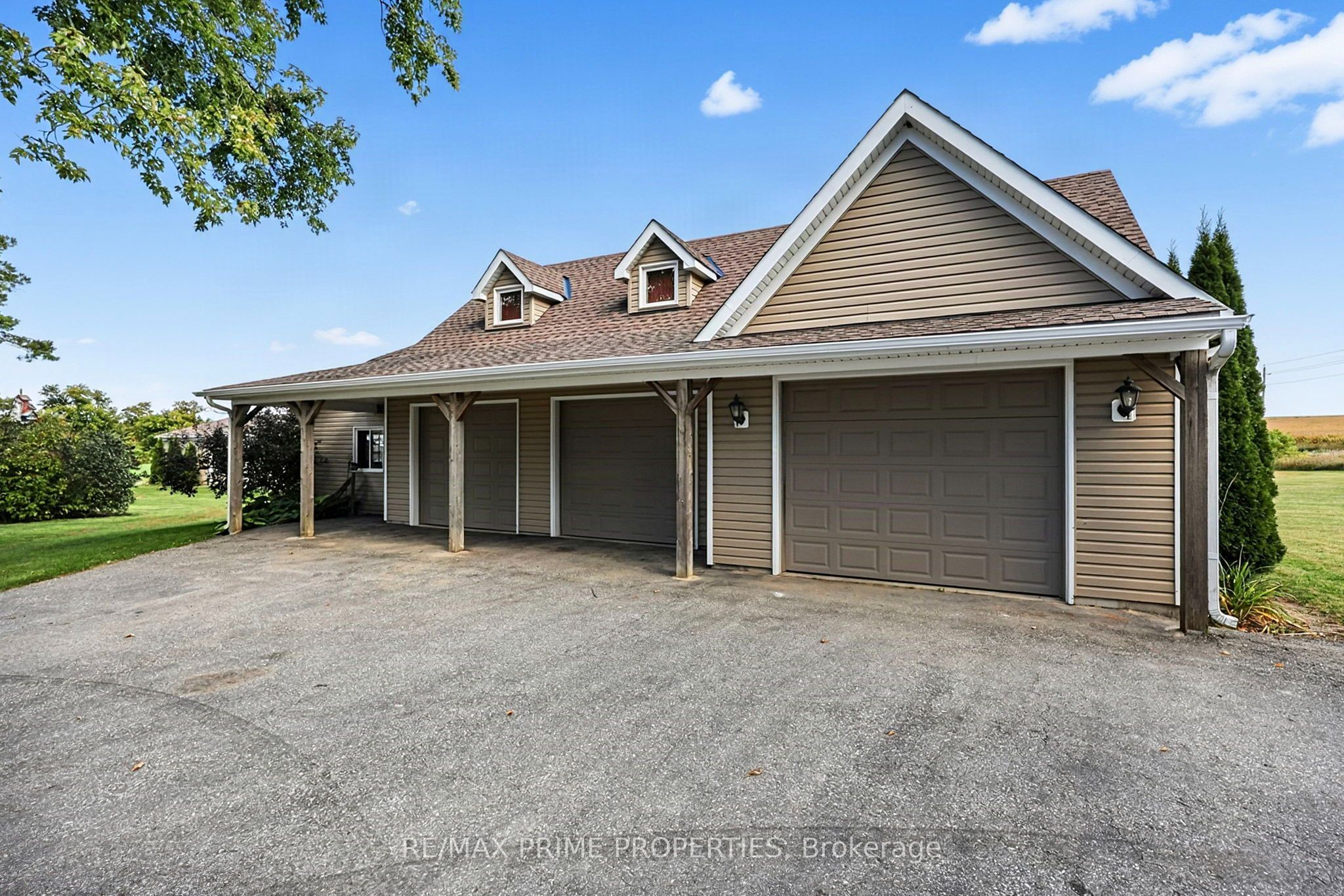 426 Zephyr Road
