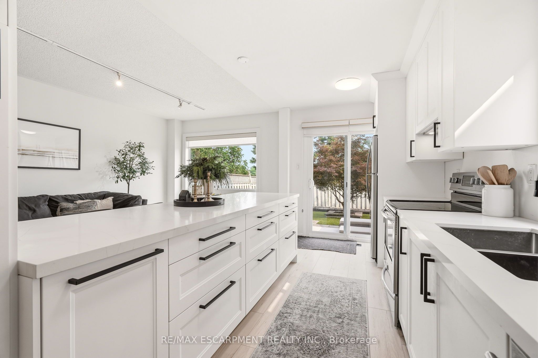 5116 Silvercreek Drive