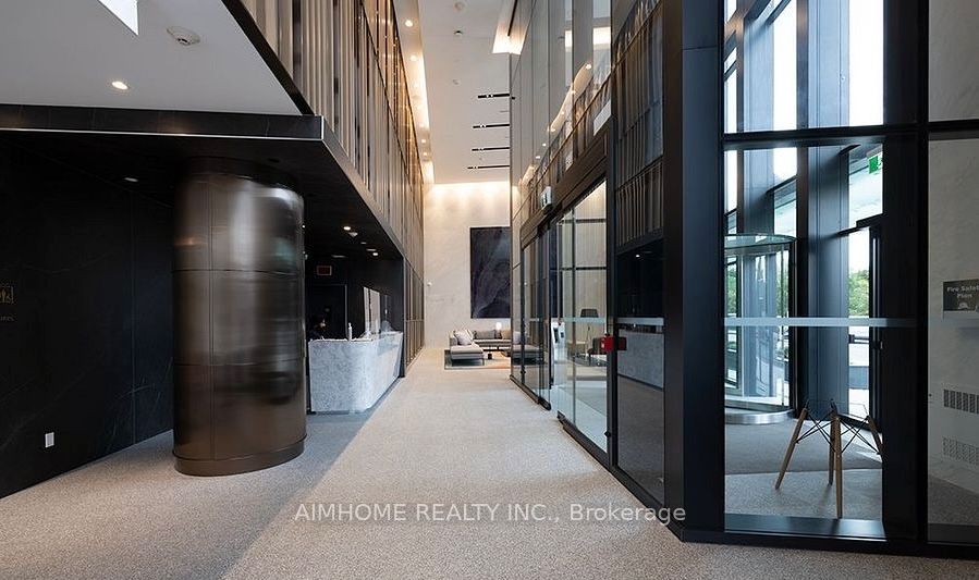 585 Bloor Street E 1722