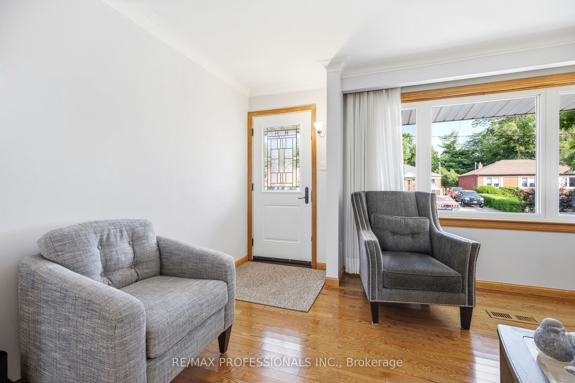 580 Exbury Crescent