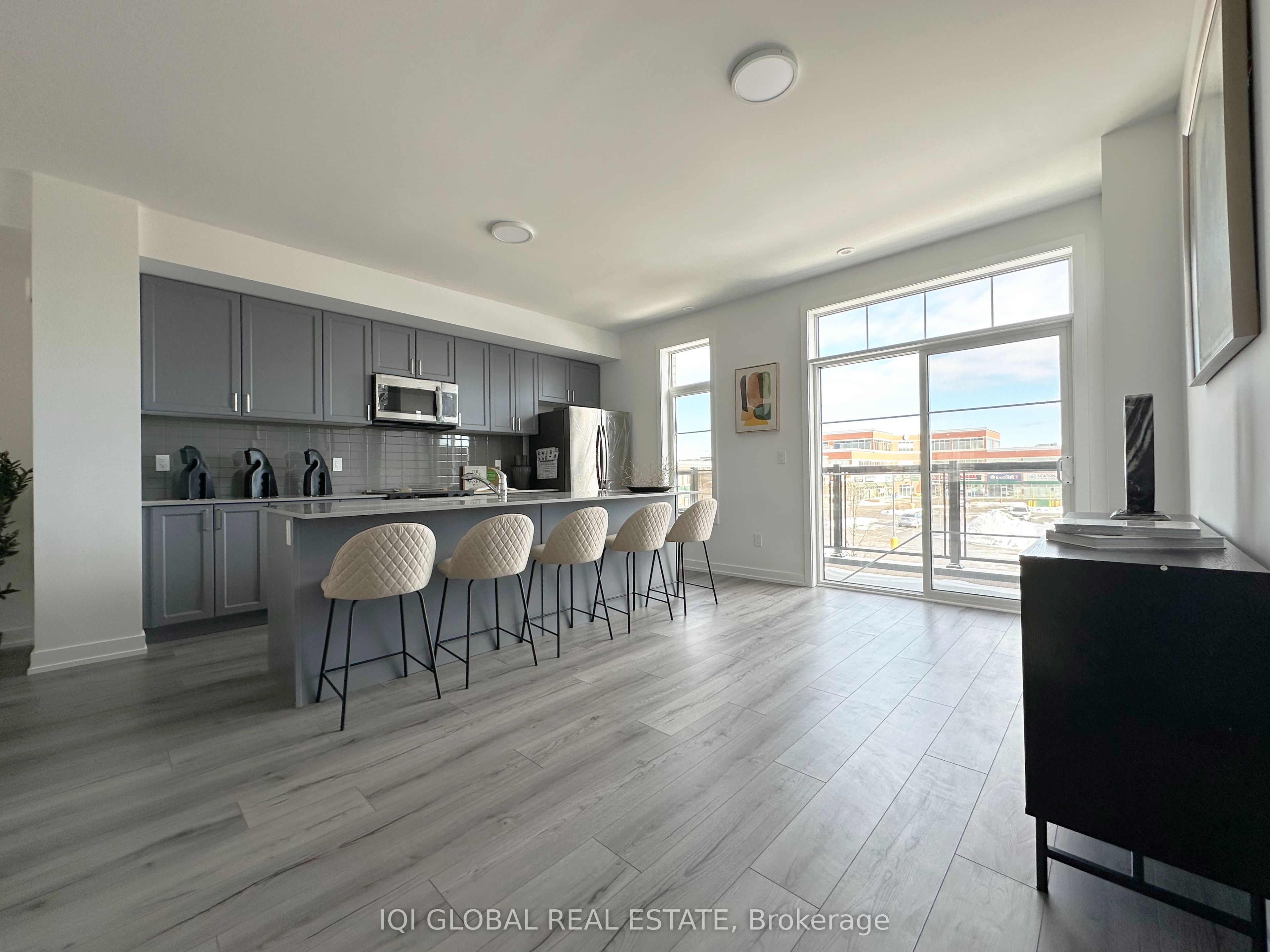 1655 Palmers Sawmill Road 403