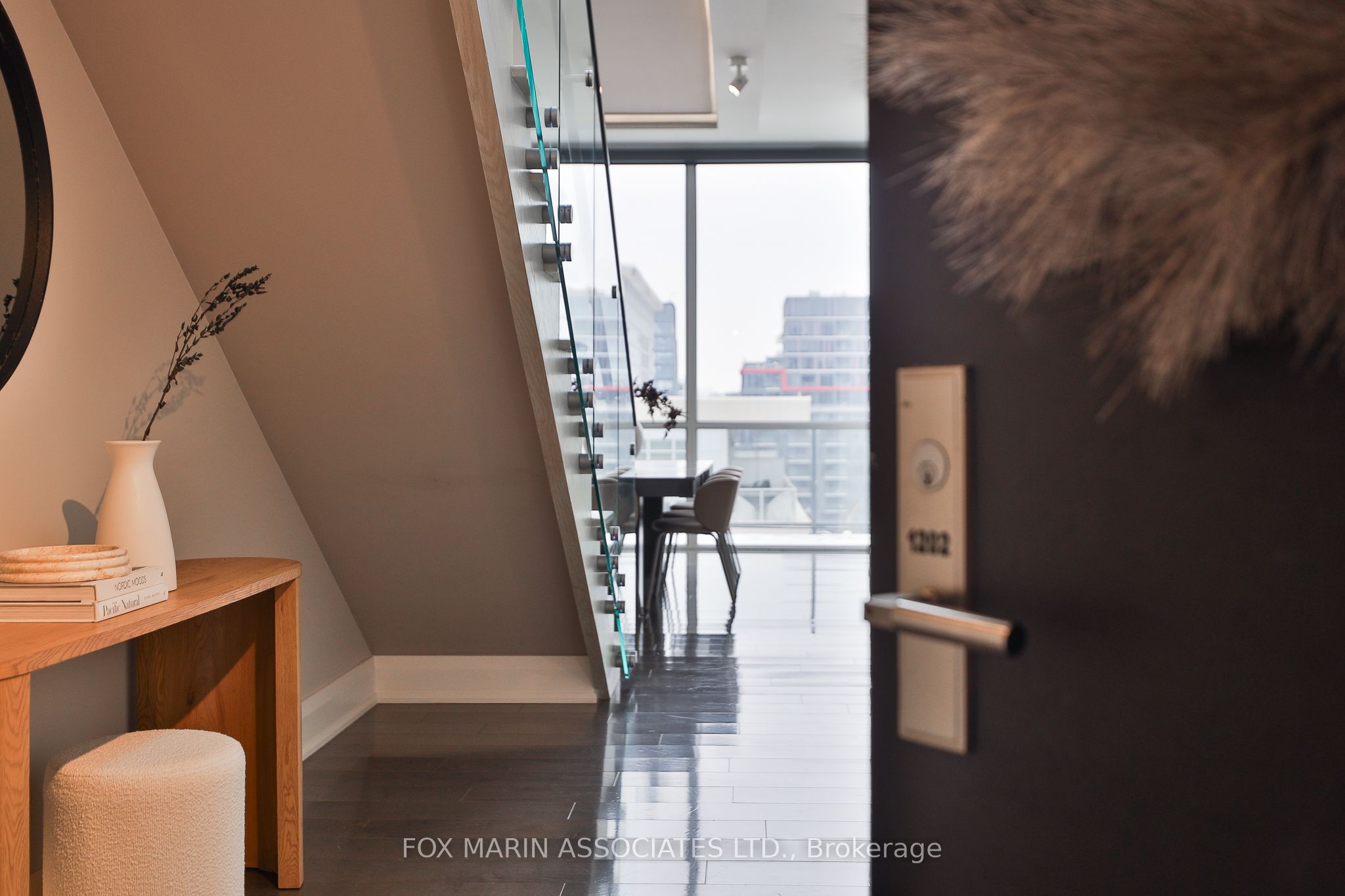 478 King Street W PH-02
