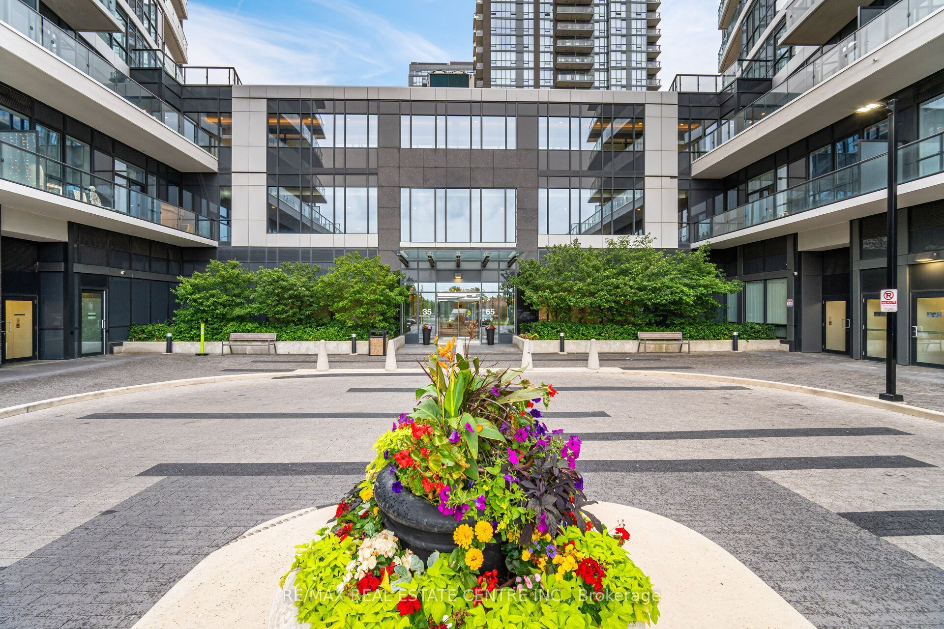 35 Watergarden Drive 2414
