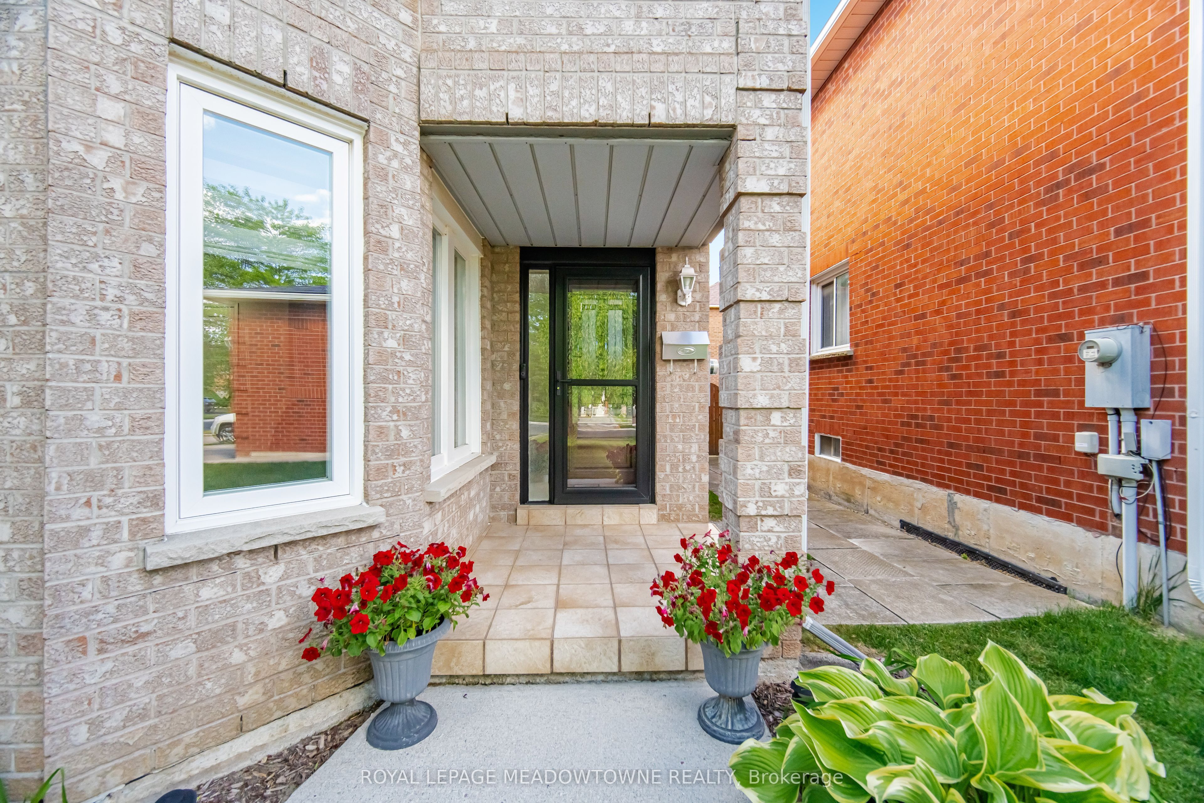 6240 Snowflake Lane