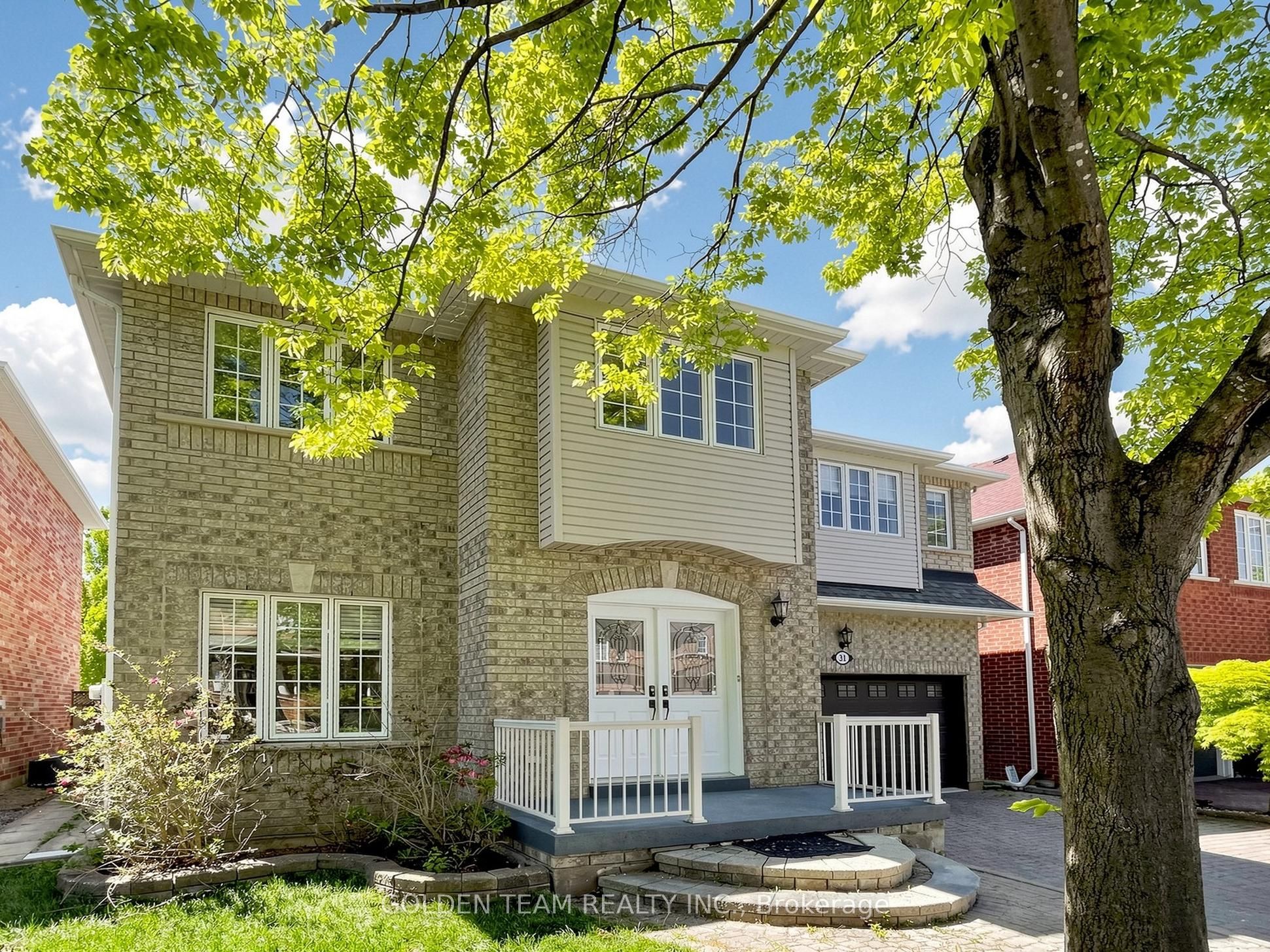 31 Brookhaven Crescent