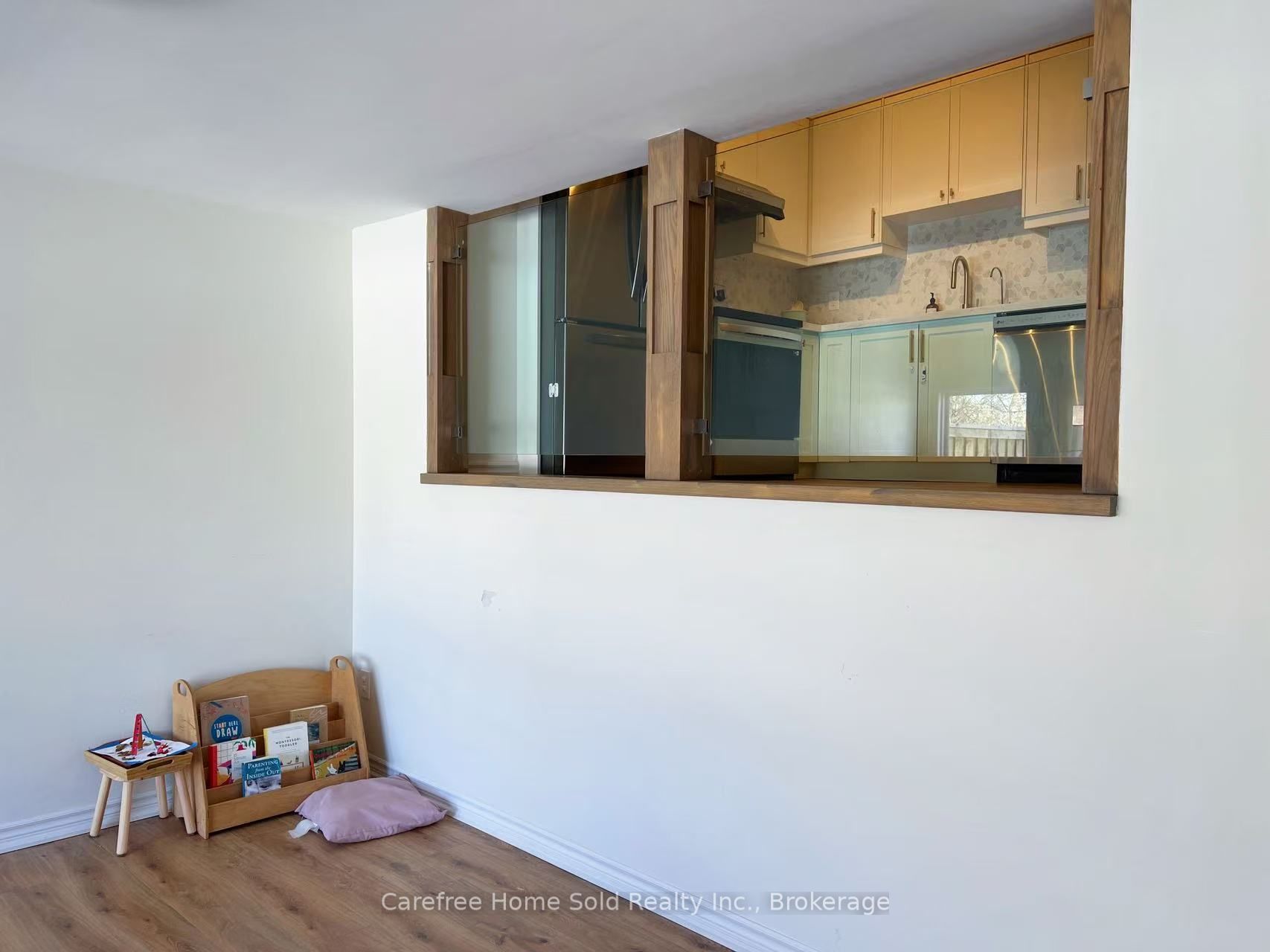 207 Milestone Crescent