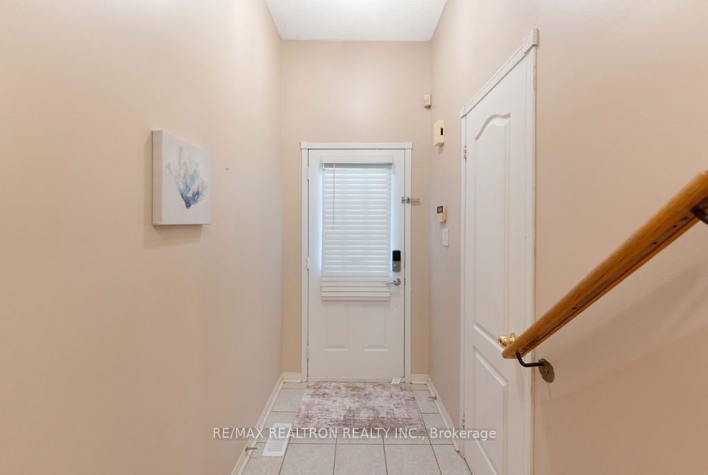 5525 Palmerston Crescent 45