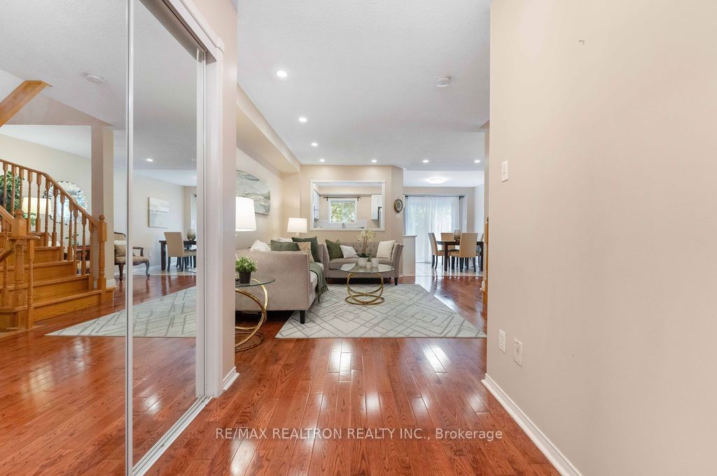 5525 Palmerston Crescent 45