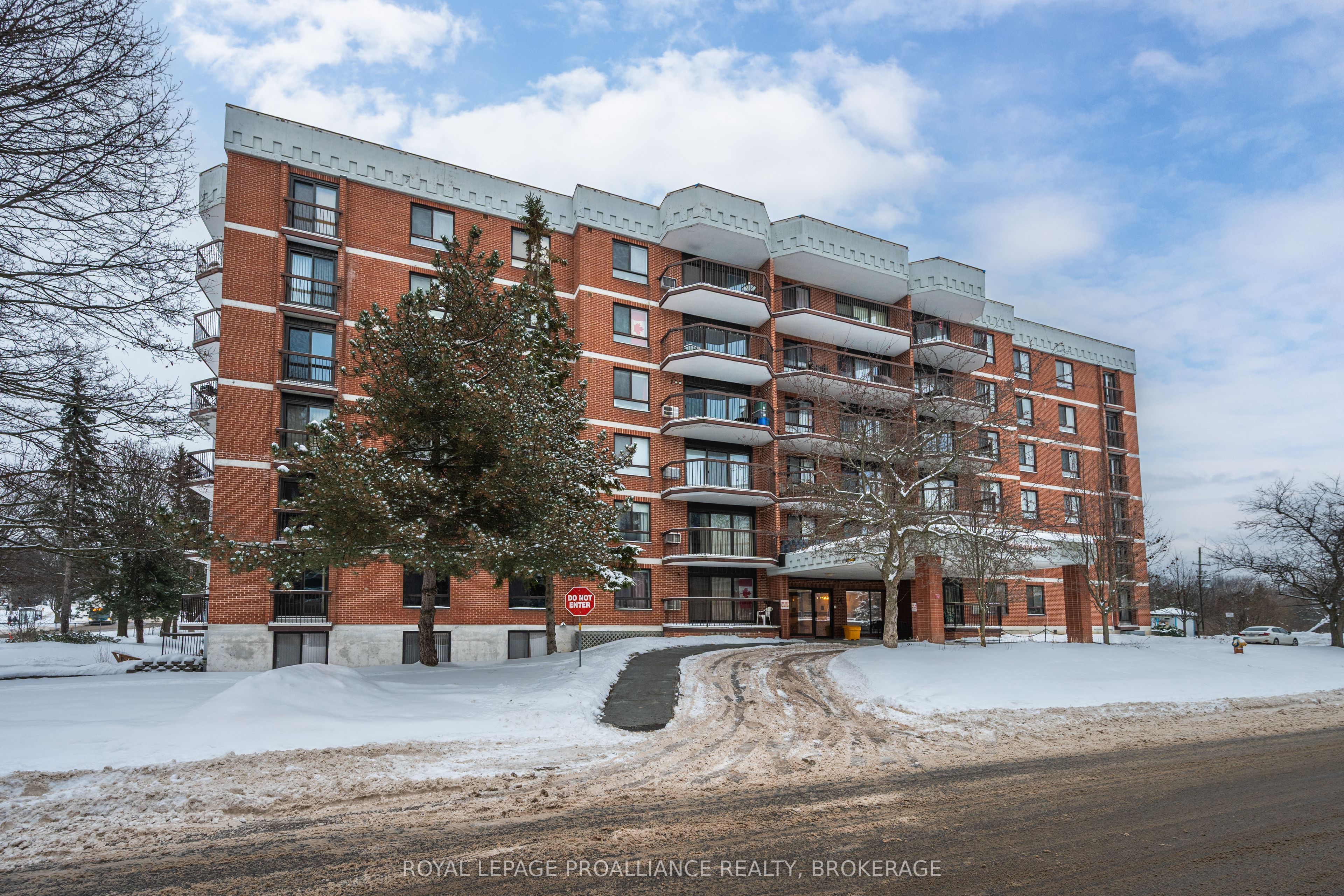 14 Greenview Drive 505