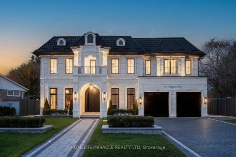 517 Stafford Drive Oakville ON L6L 4M4