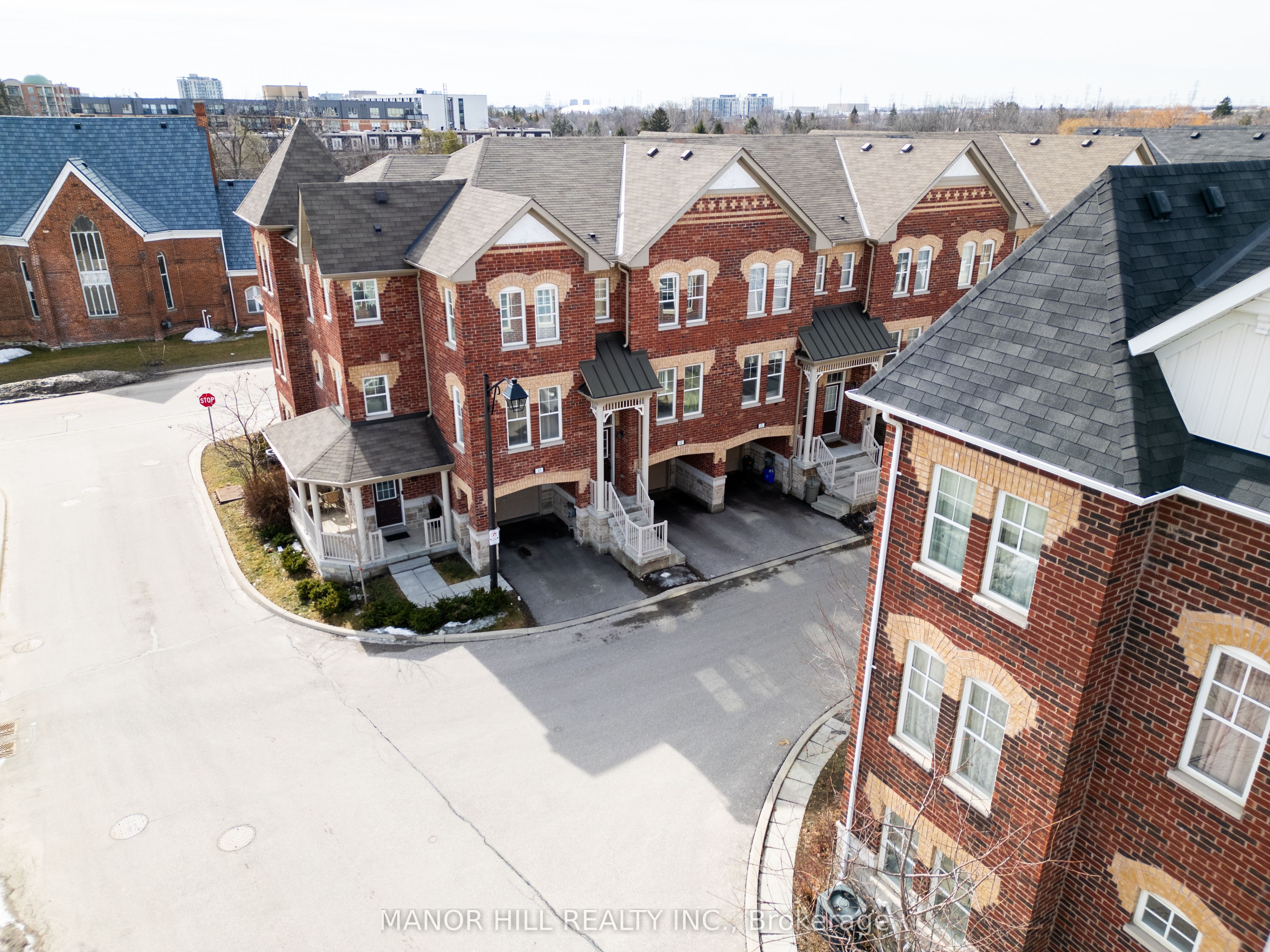 10 Porter Avenue W 12