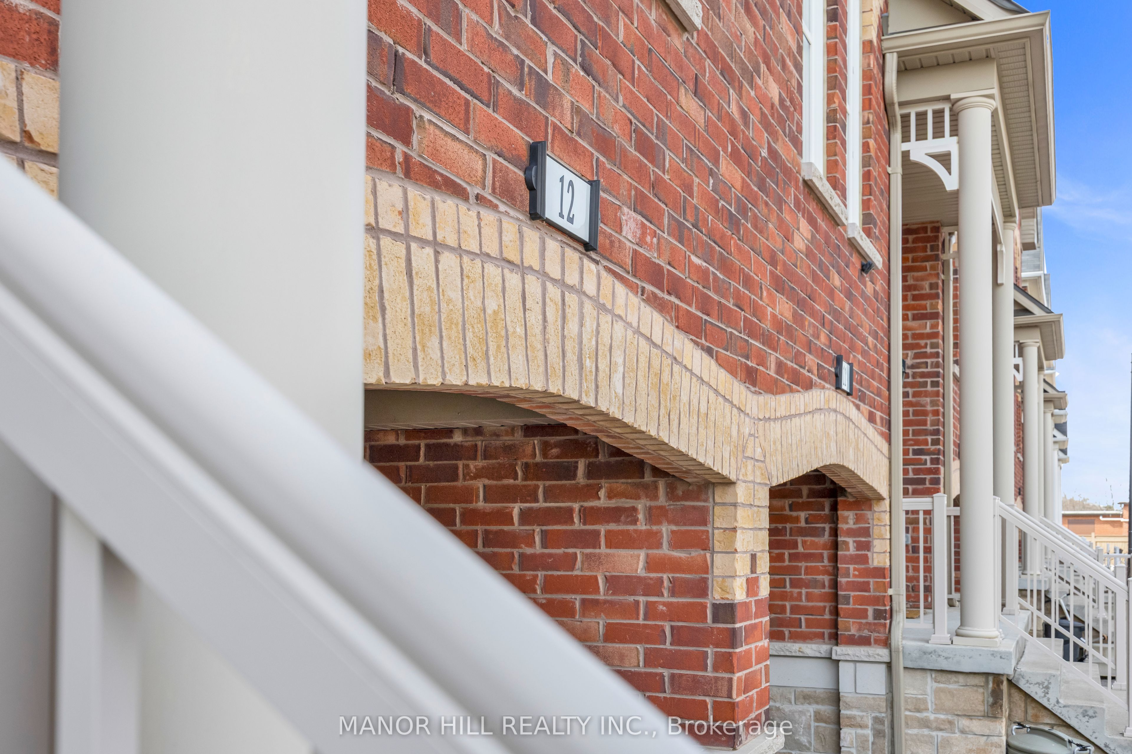 10 Porter Avenue W 12