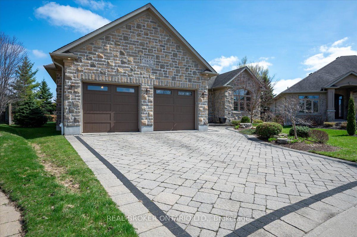 945 RIVERSTONE Court